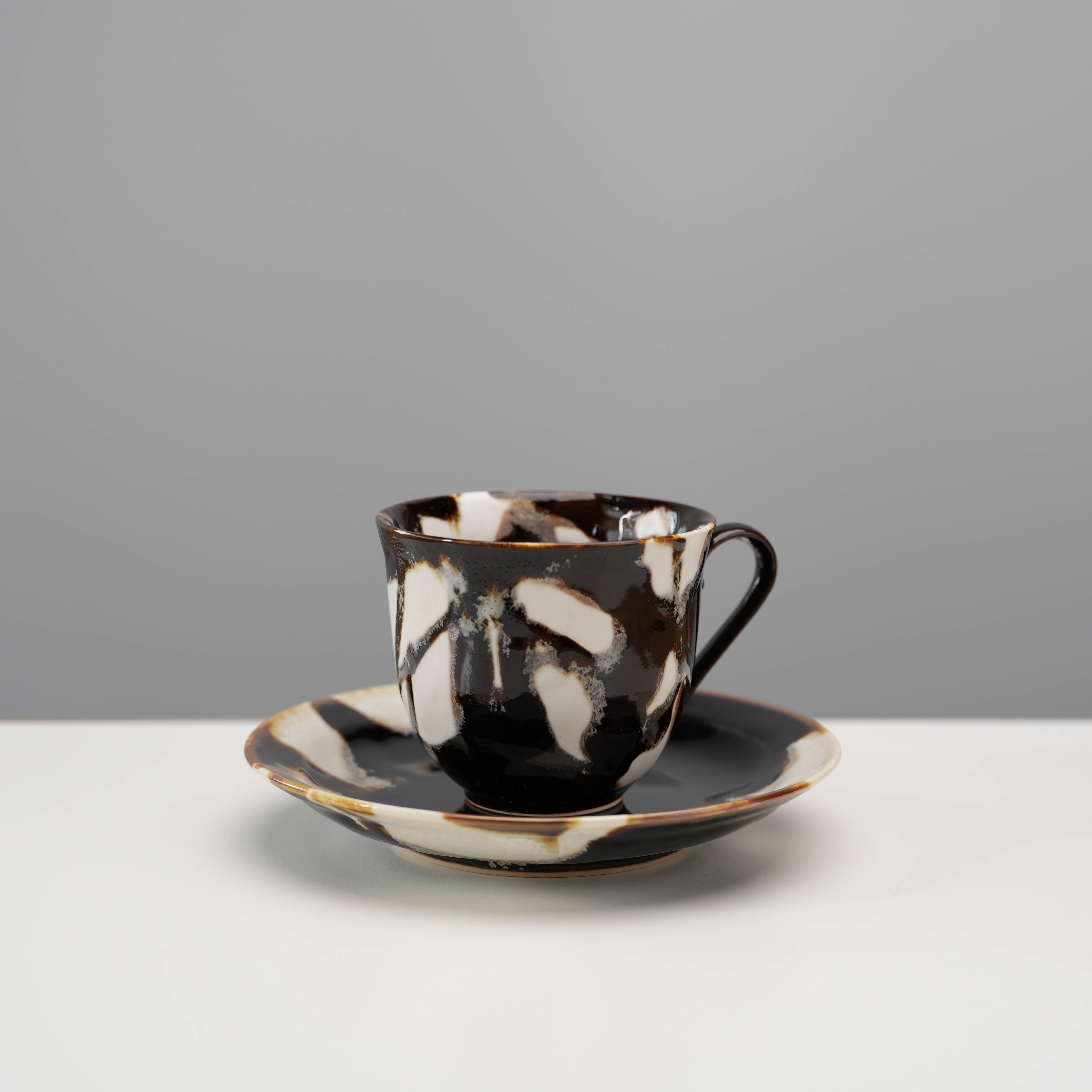 Arita ware Yuki Black And Cream Cup & Saucer Set