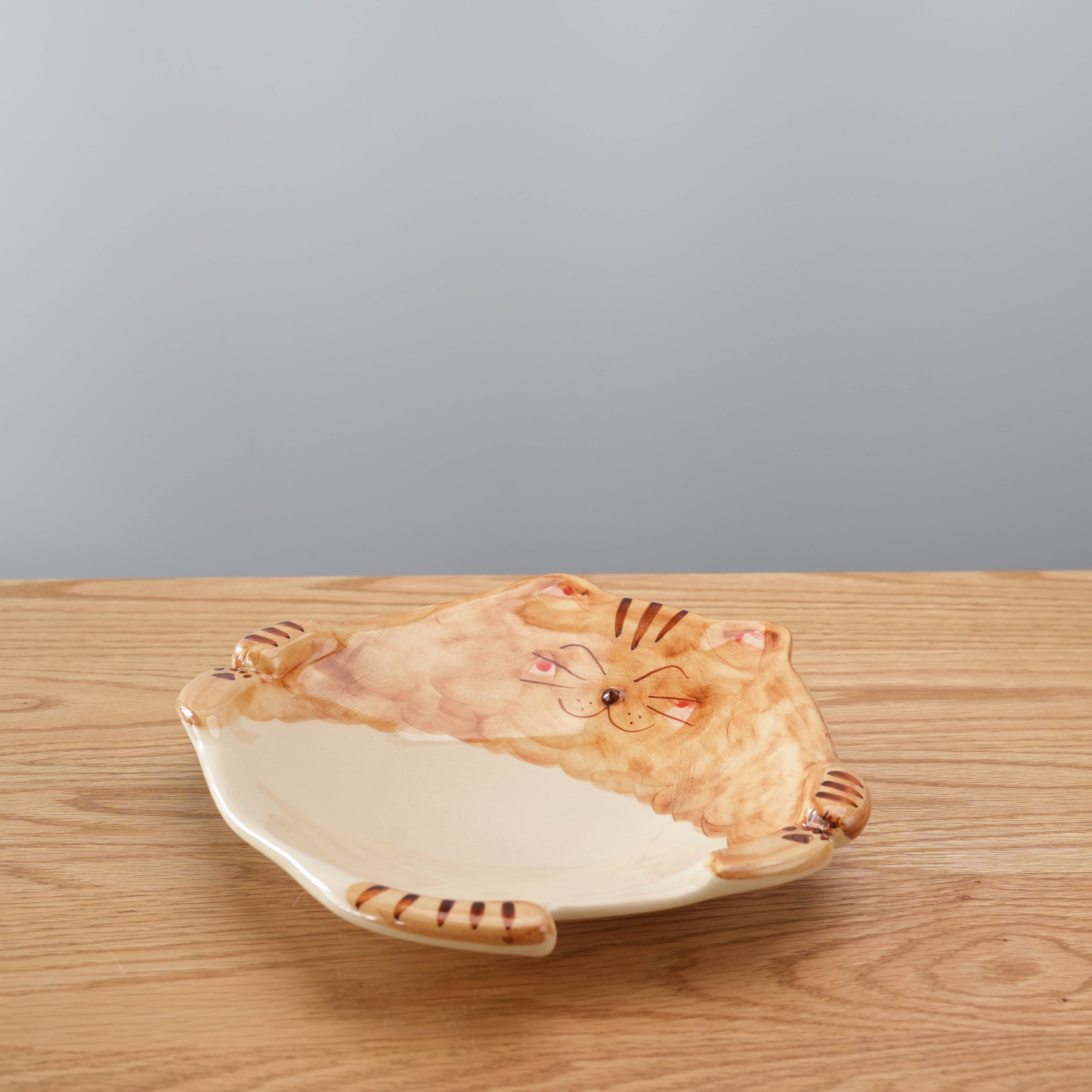 Hasami Ware Lucky Cat Plate - Brown Tiger with whimsical feline design and raised paw details, perfect for Japanese-style kitchen and dining decor.