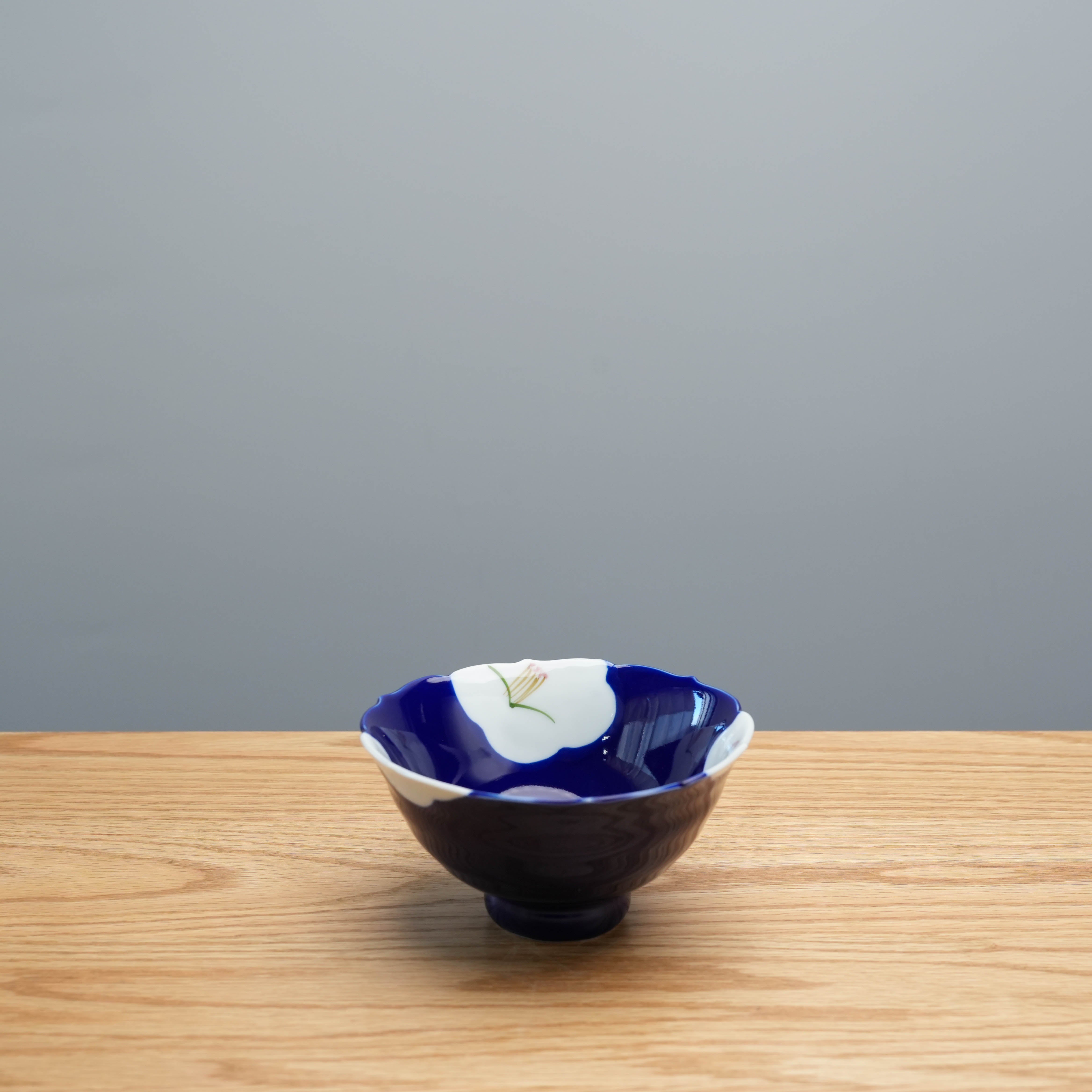 Artia Ware Plum Blossom Petal Rim Bowl