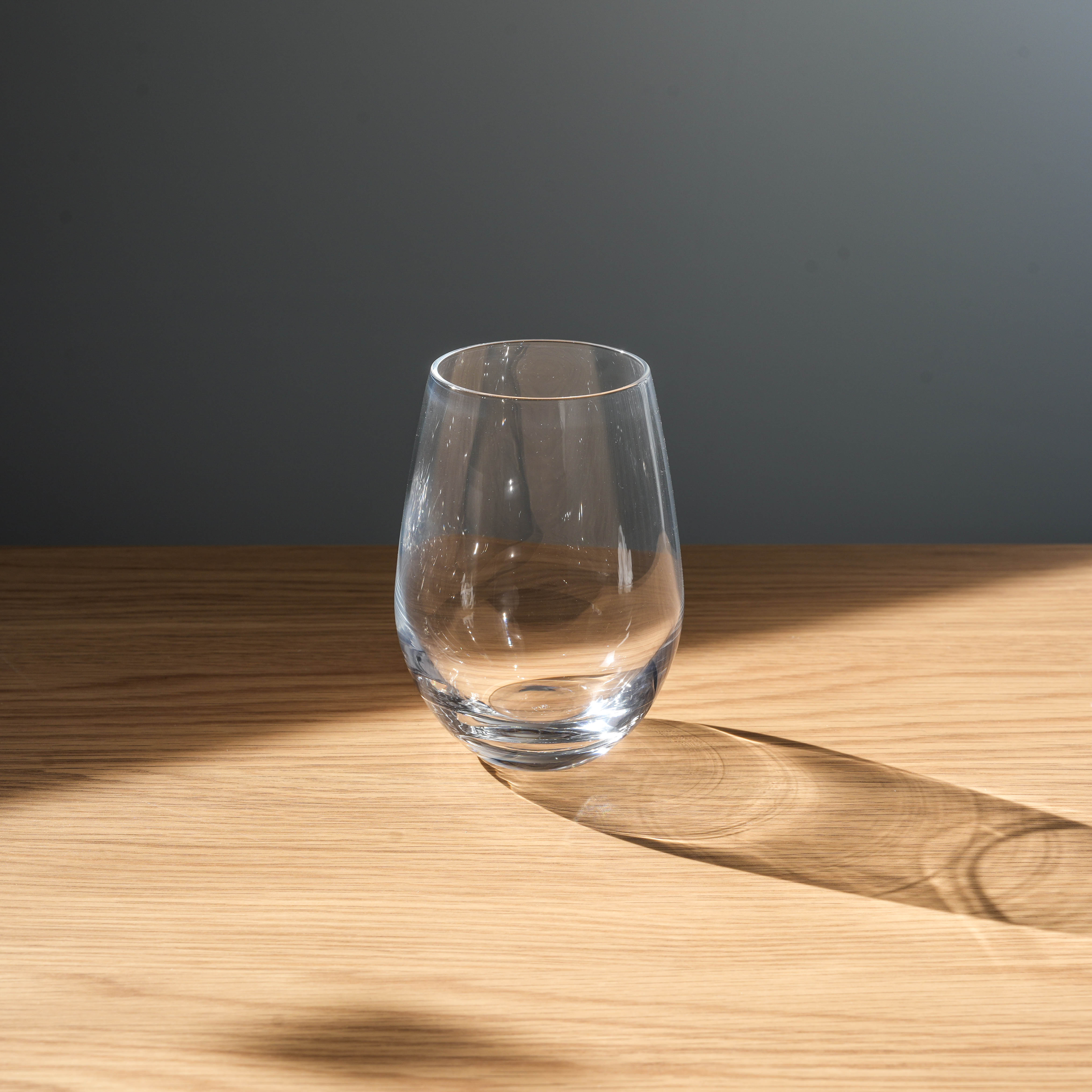 Clear Toyo-Sasaki Glass Tumbler with curved silhouette, part of the durable HS Water Variation Tumbler Set made in Japan.