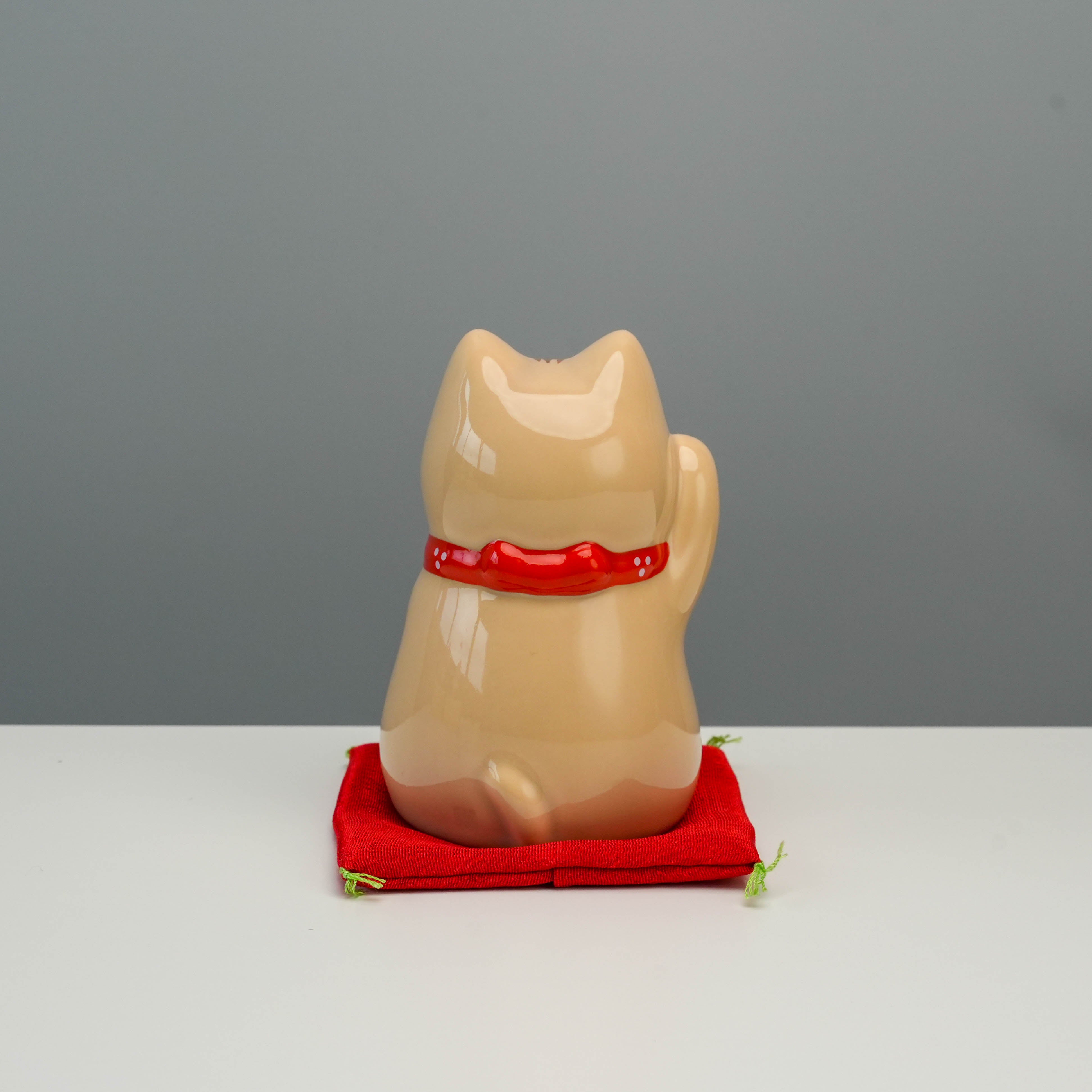 Yakushigama Bliss Beckoning Cat Orange