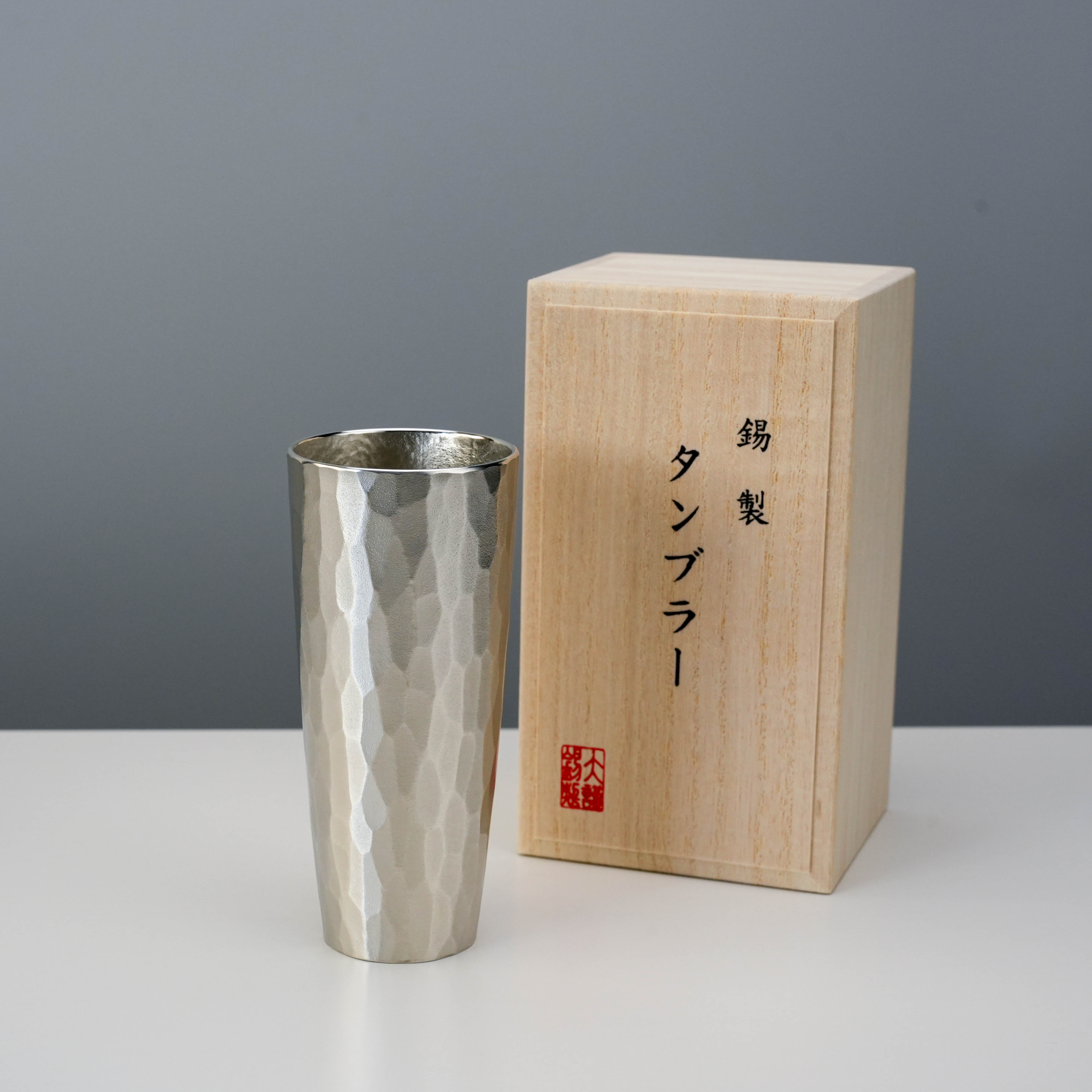 Osaka Suzuki Tin Tumbler - Tinware Giero Moret displayed with its wooden box packaging, ideal for gifting or premium kitchenware collections.