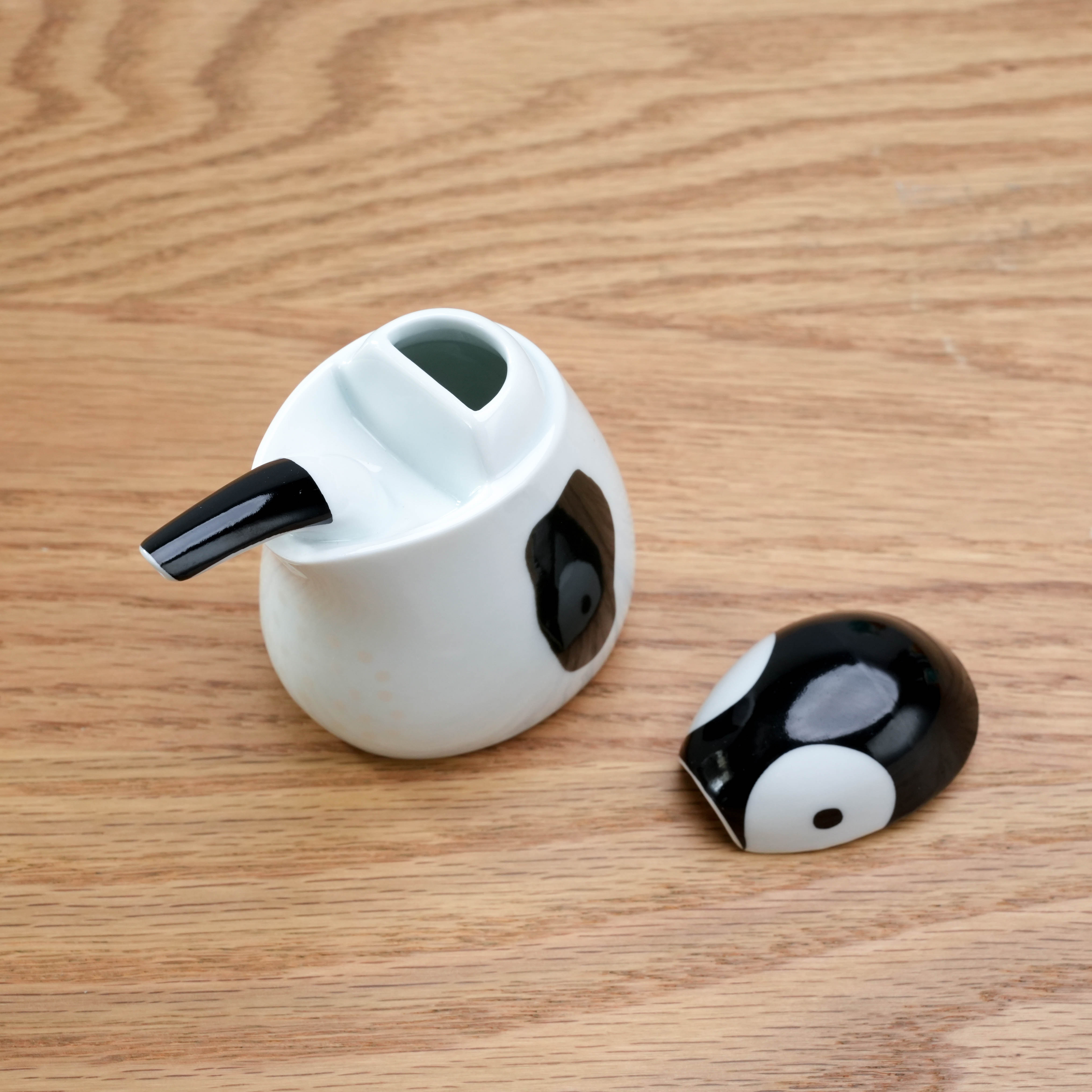 Arita Ware Penguin Soy Sauce Dispenser