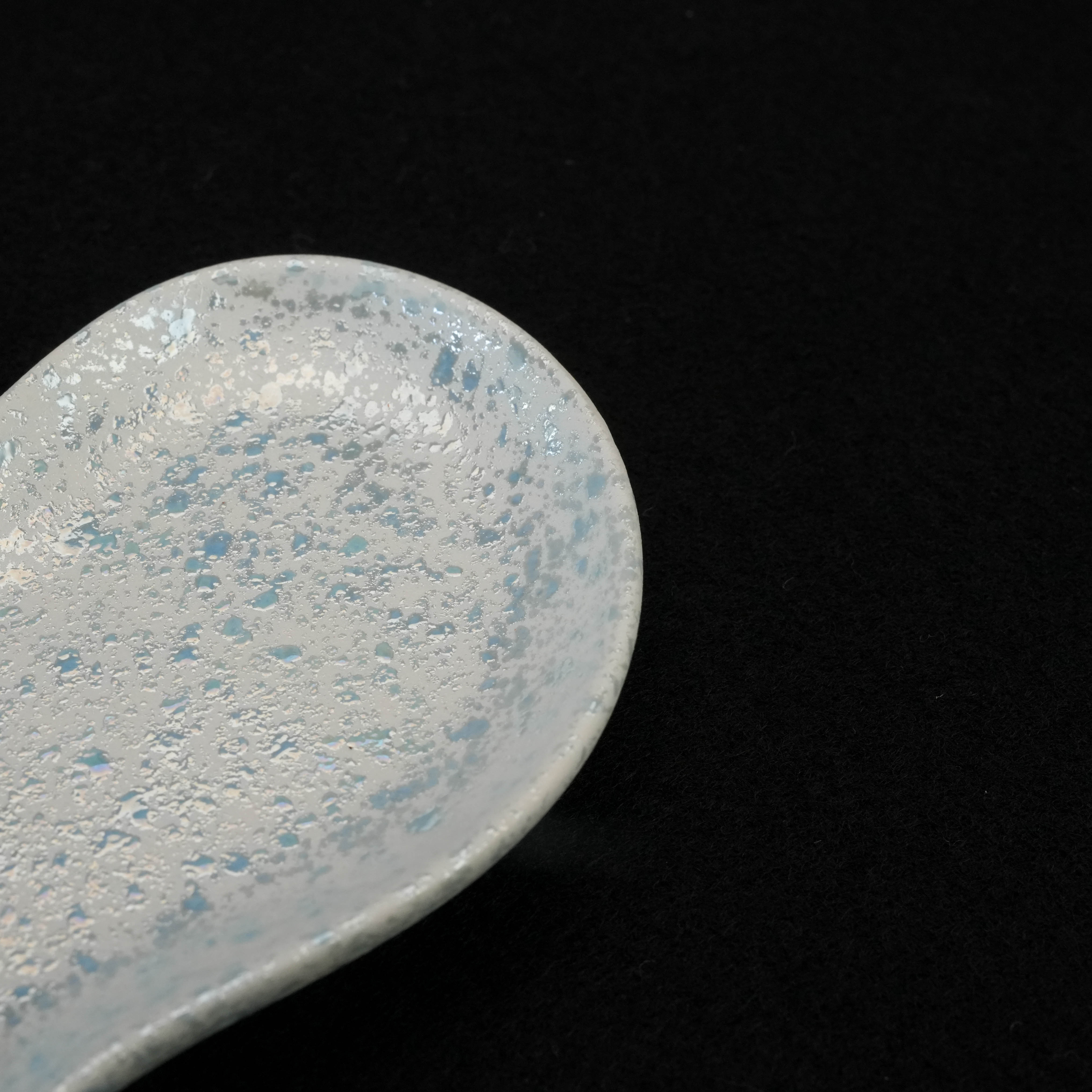 Arita Ware Blue Pearl Heart Small Plate
