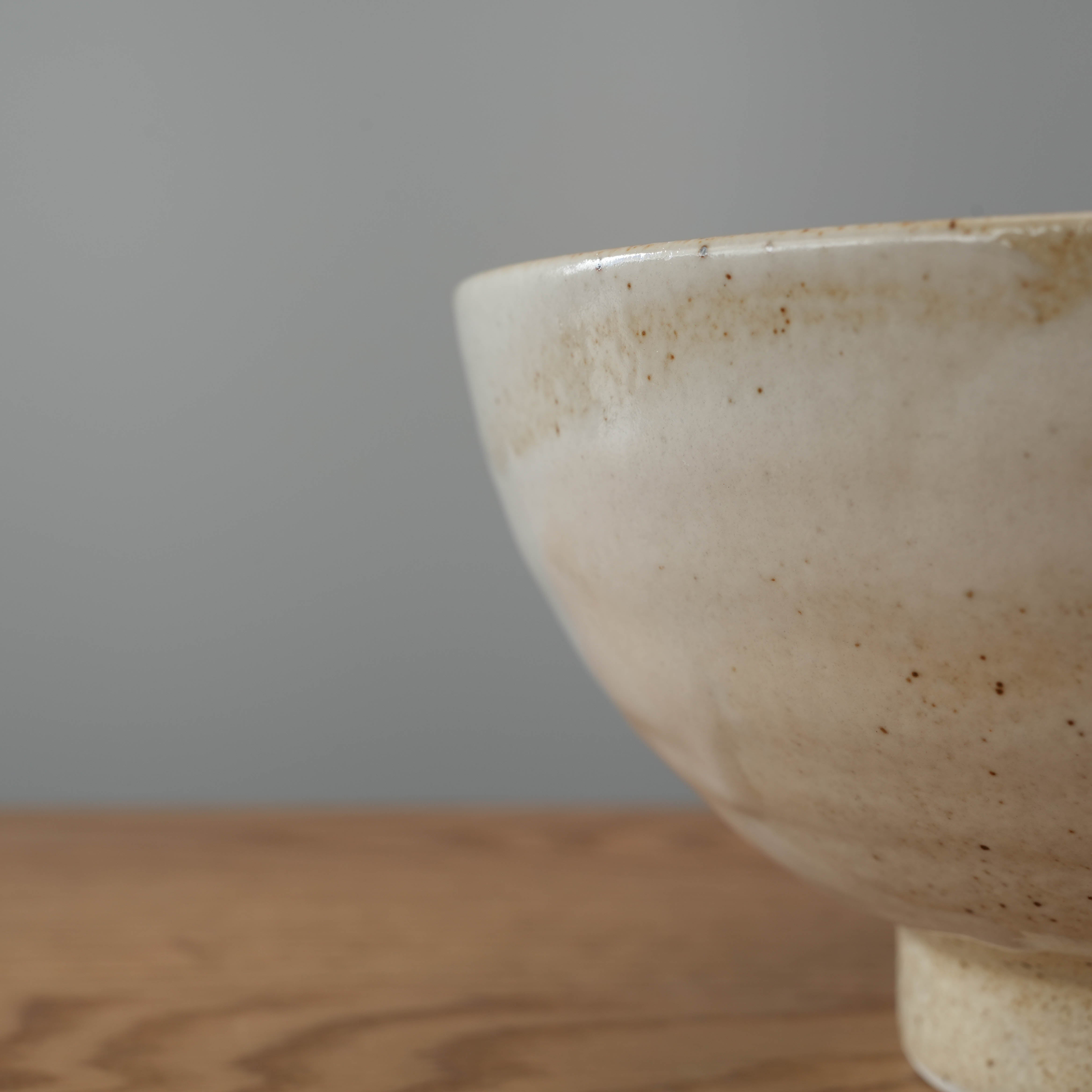 Side view of Mino Ware Wabi Sabi Donburi Bowl showcasing natural glaze variations. Perfect for artisanal kitchen and dining decor.