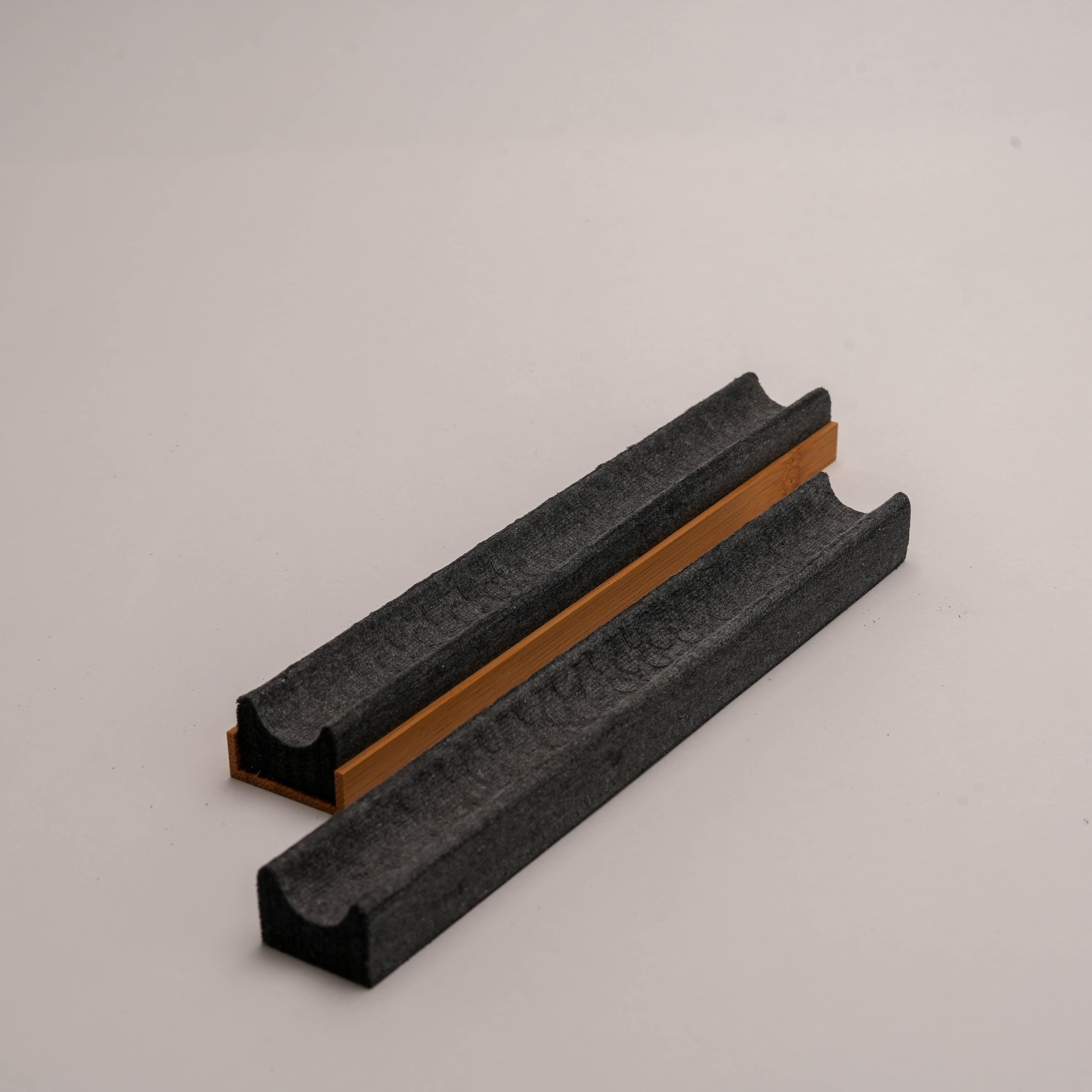 Disassembled Shoyeido Incense Tray - Takuba showing bamboo core and removable ceramic felt for easy cleaning and maintenance.