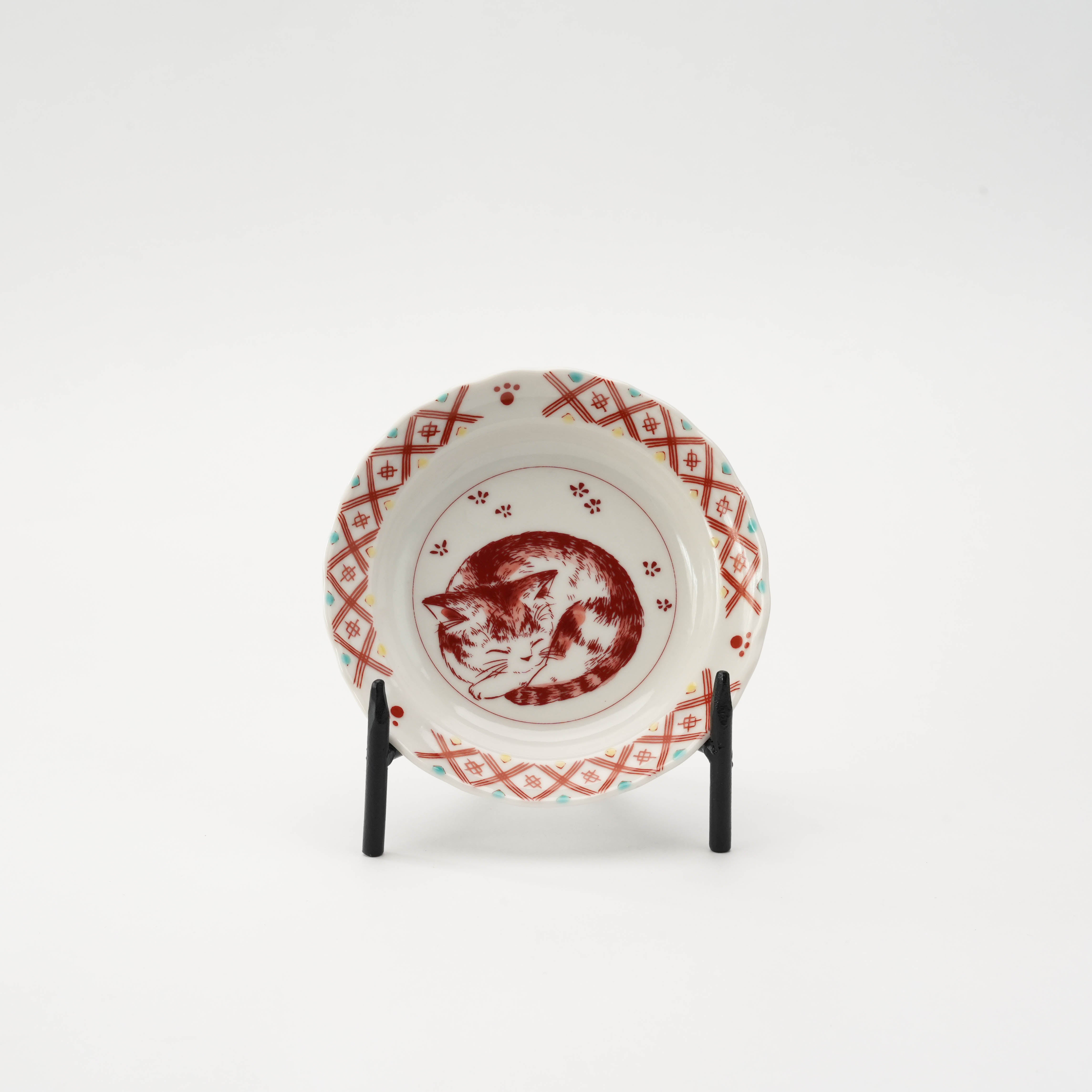 Mini plate from Kutani Ware Cat Mini Set-Small Plate Set featuring a sleeping kitten design and red geometric trim, ideal for small treats.