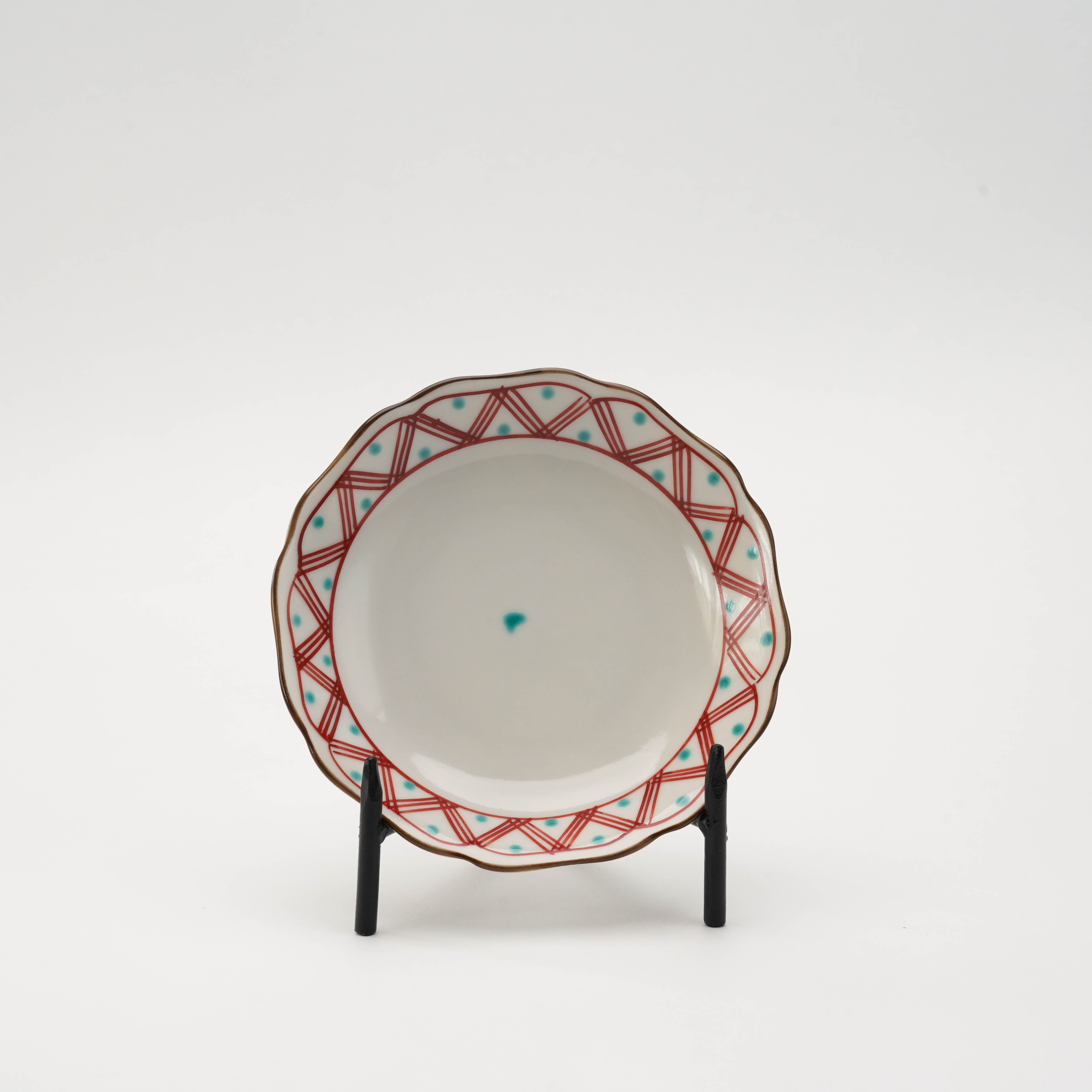 Kutani Ware small plate featuring red lattice Iroe pattern, 12.3 cm, part of a handcrafted Japanese plate set.