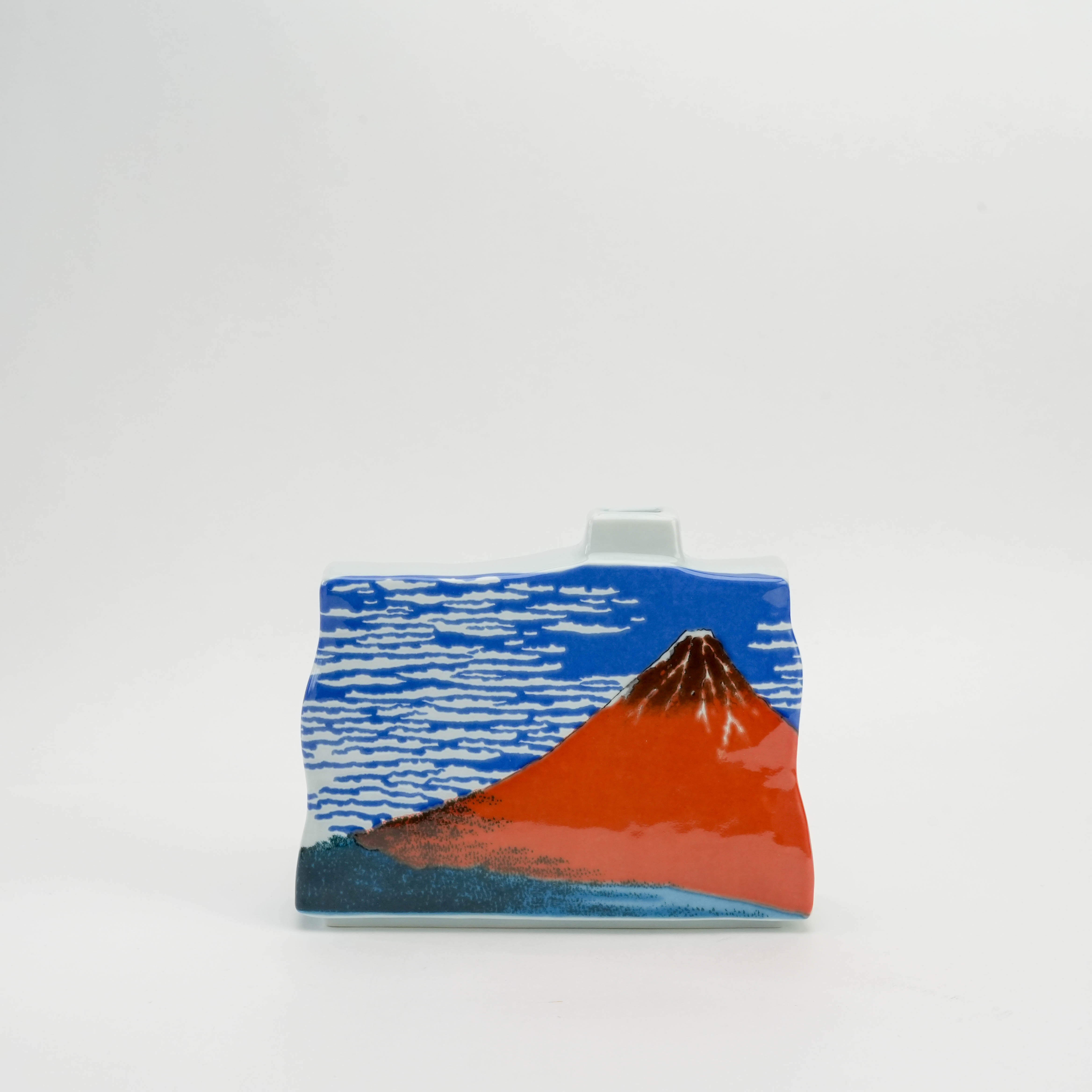 Red Fuji Ikebana Vase with Mt. Fuji design in vivid red and blue, inspired by Hokusai’s art. Ideal Japanese vase for home decor or floral arrangements.