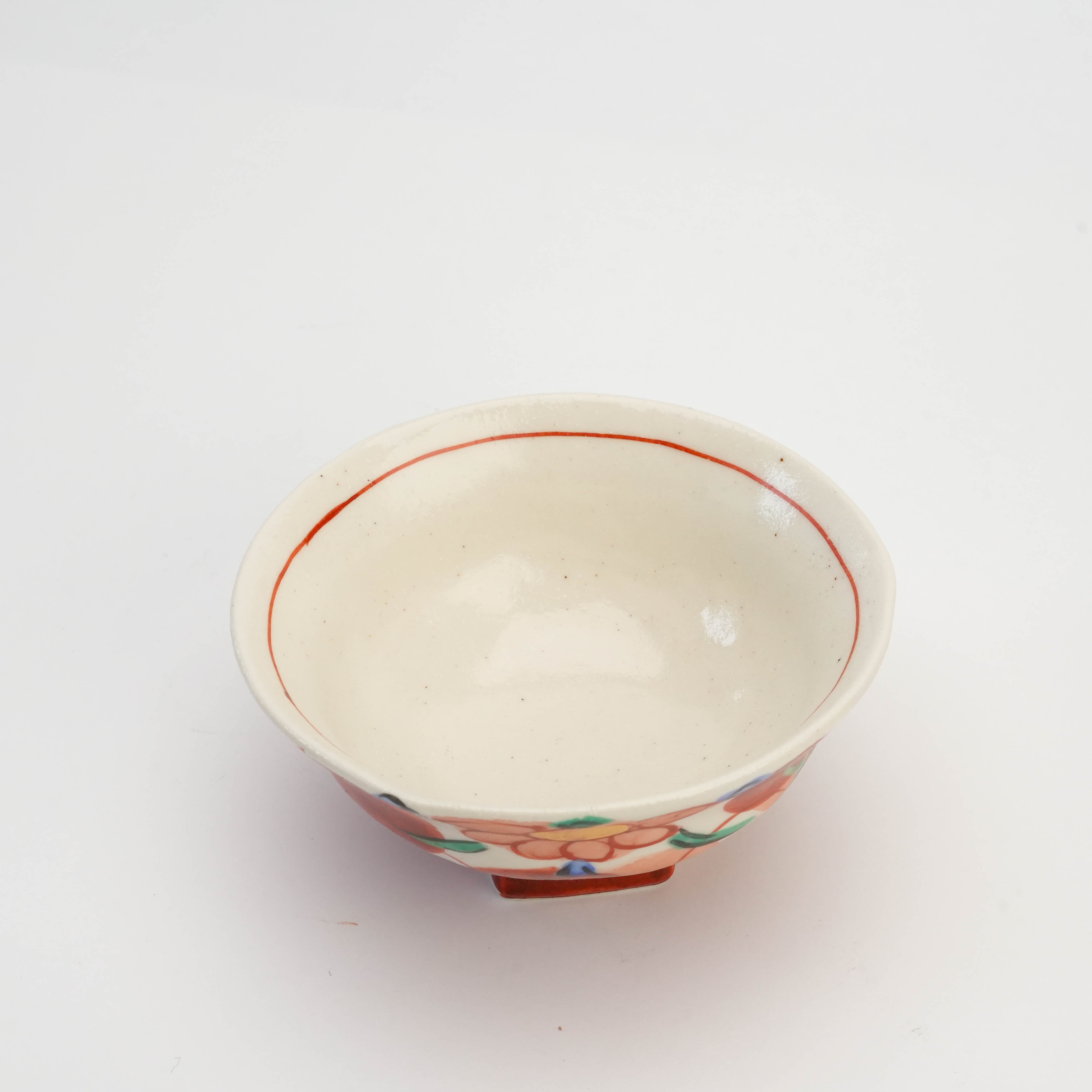Top-down view of Japanese Mino Ware Akae Konoha Rice Bowl showing its round interior and traditional red-lined rim, perfect for versatile dining use.