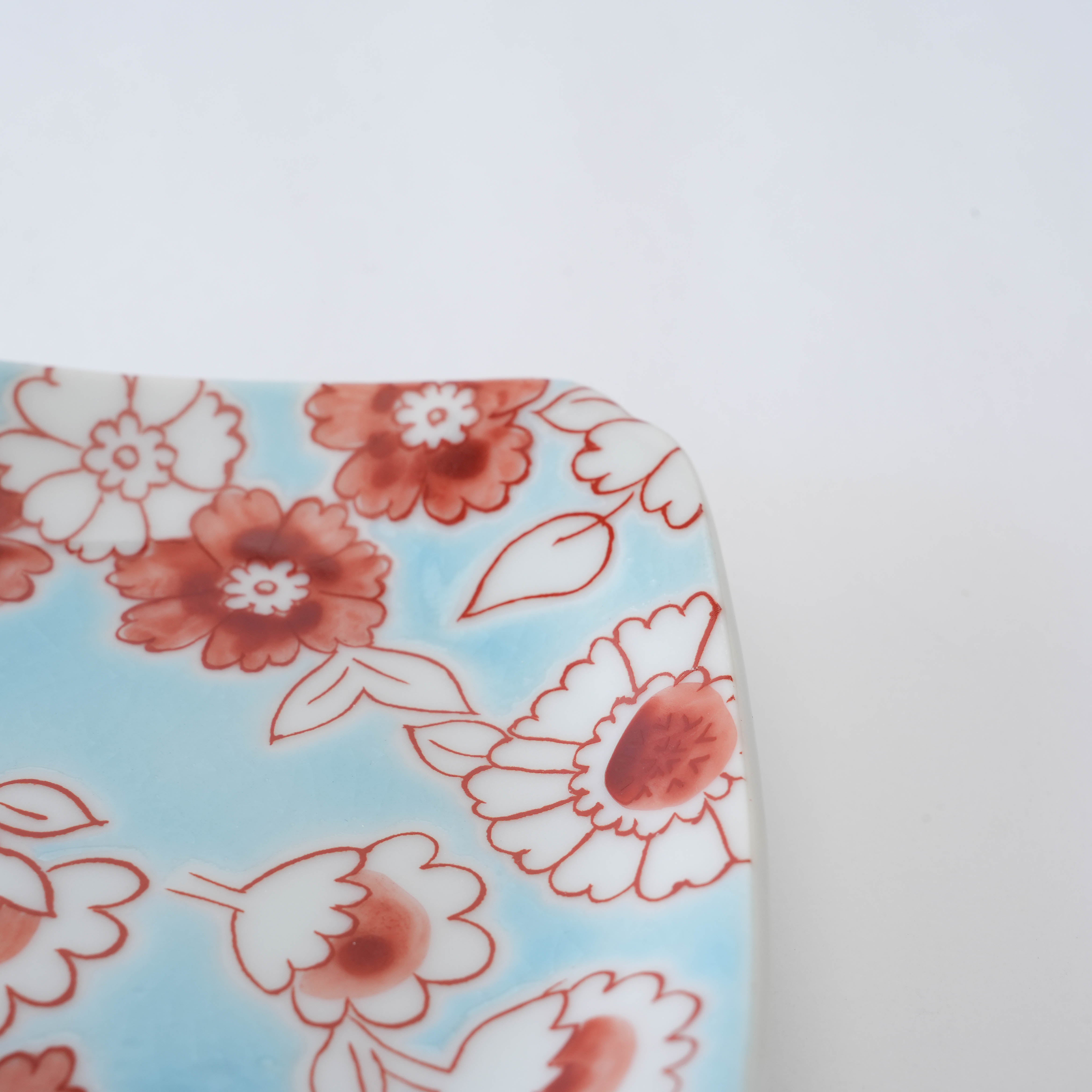 Kutani Ware Flower Shower Small Plate – Light Blue