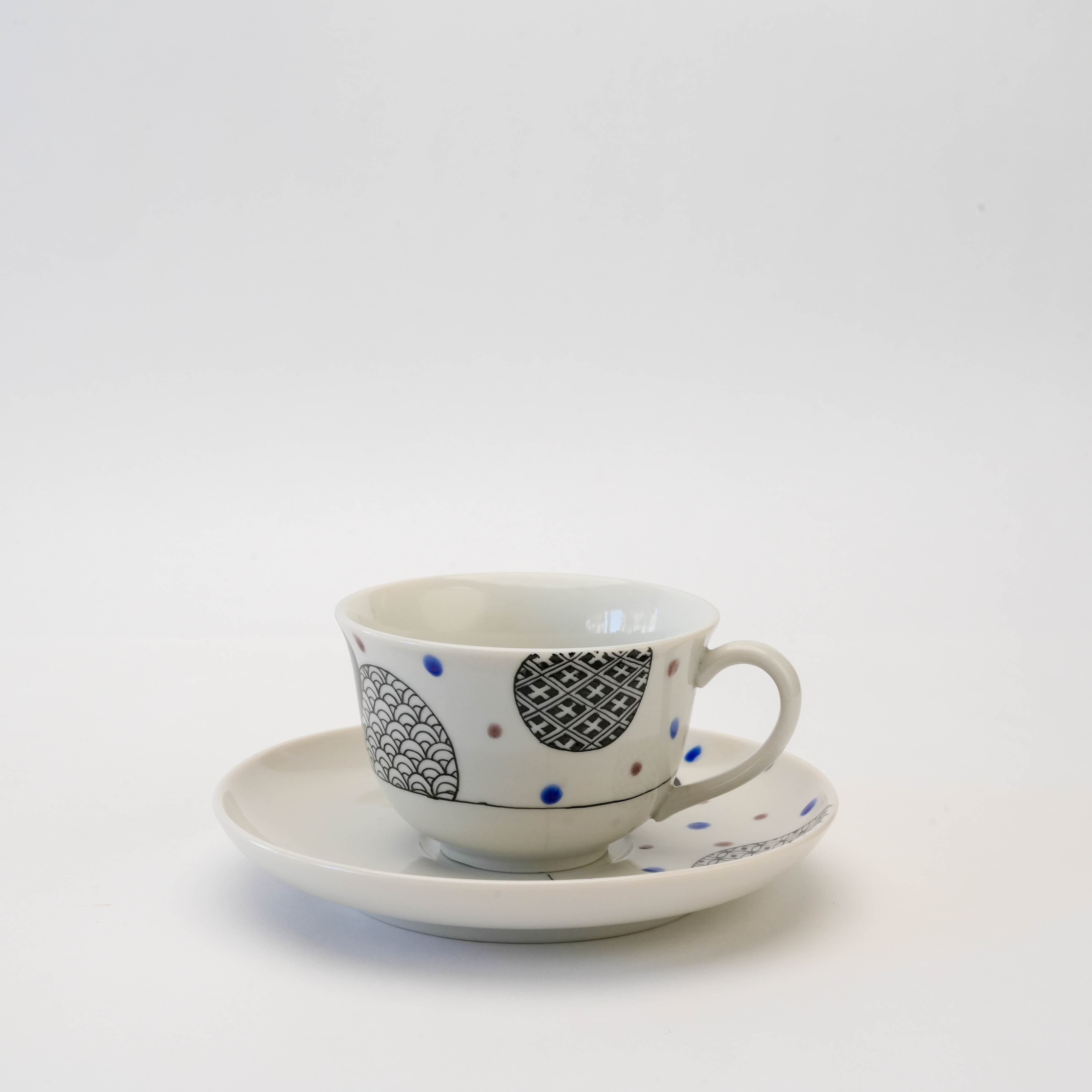 Kutani Ware Coffee Cup & Saucer Pair – Maru Komon Pattern