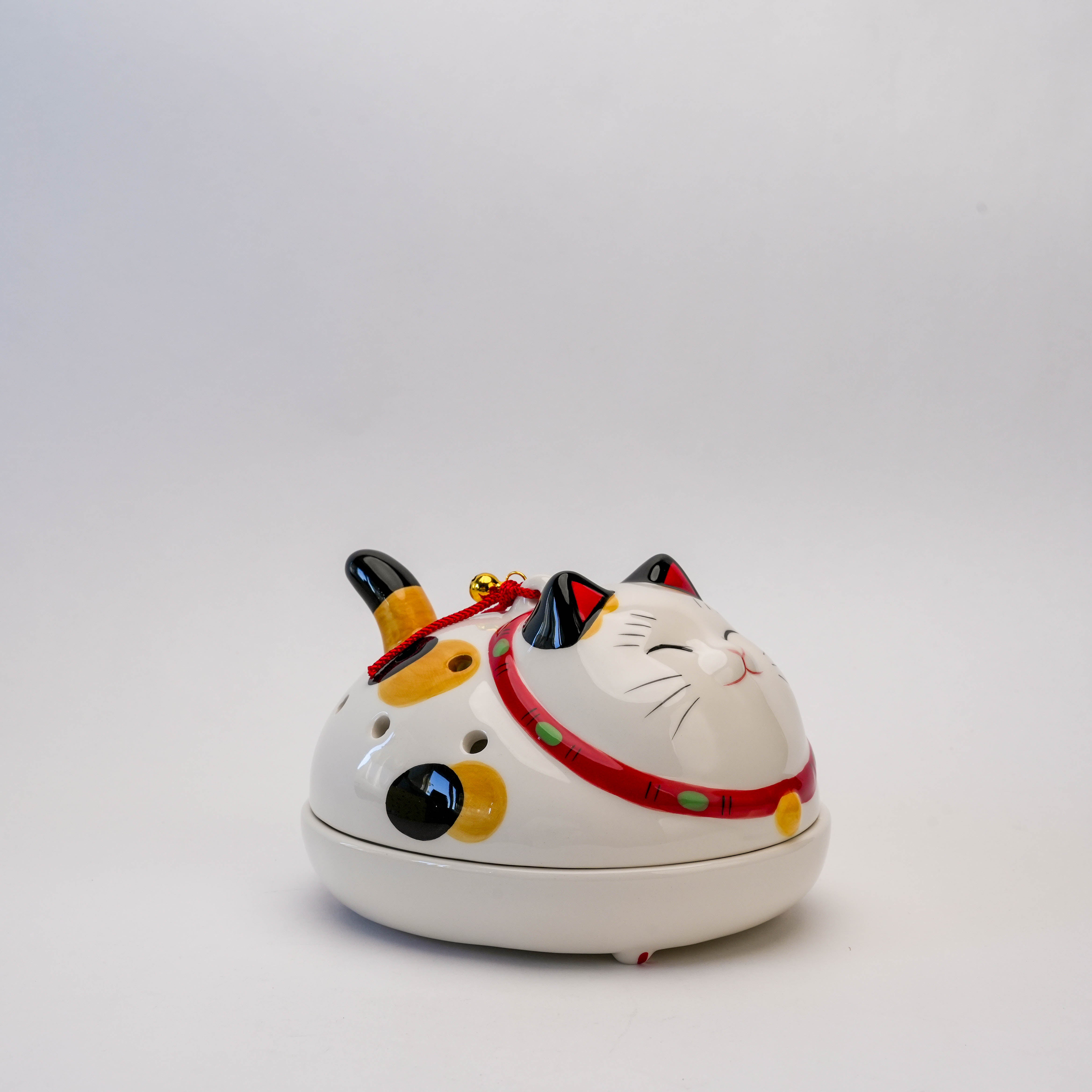 Yakushigama Happy Koi Koi Cat Mosquito Coil Holder
