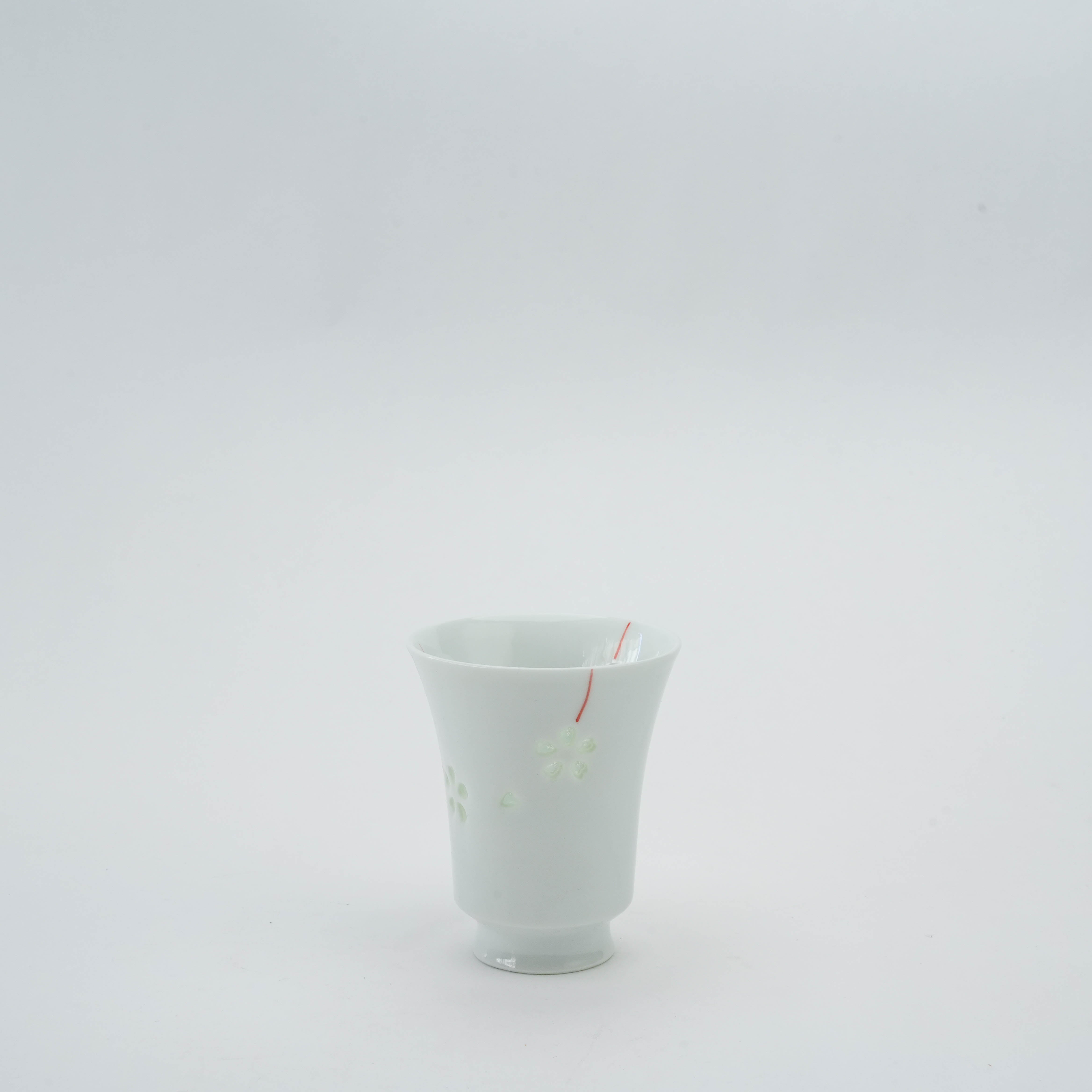 Arita Ware Crystal-Carved Hanabira Yunomi Tea Cup