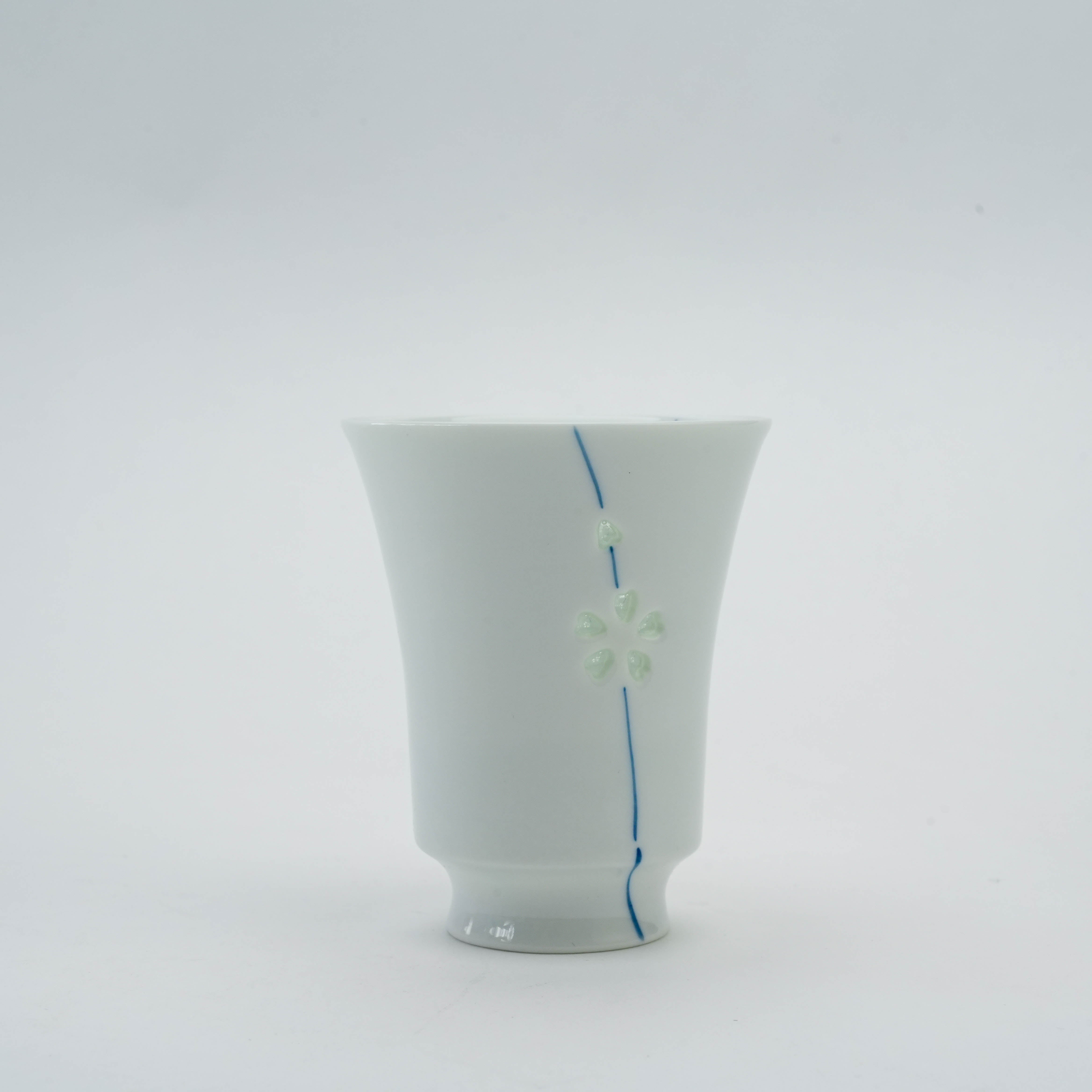 Arita Ware Crystal-Carved Hanabira Yunomi Tea Cup