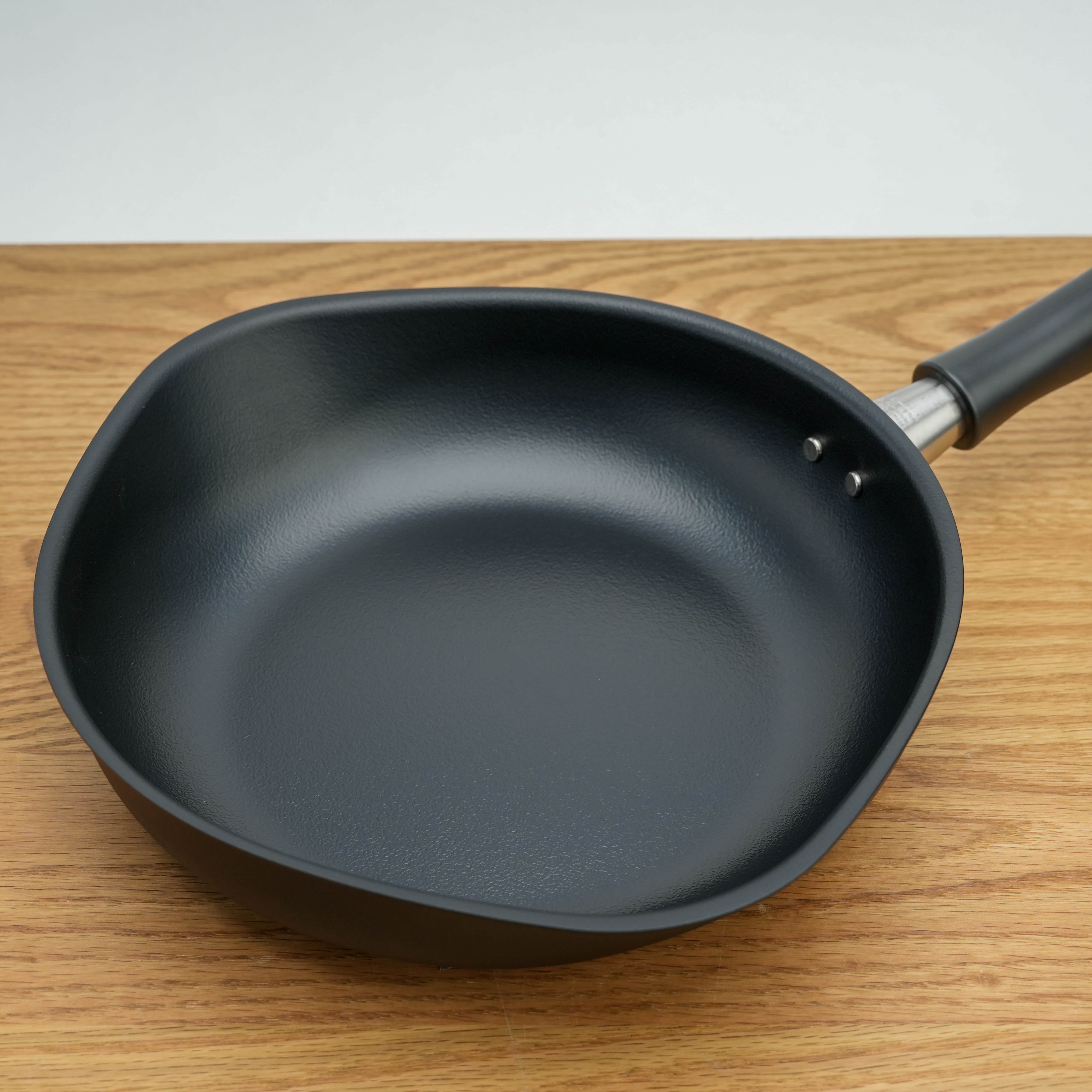 Sori Yanagi Magma Plate Iron Frying Pan
