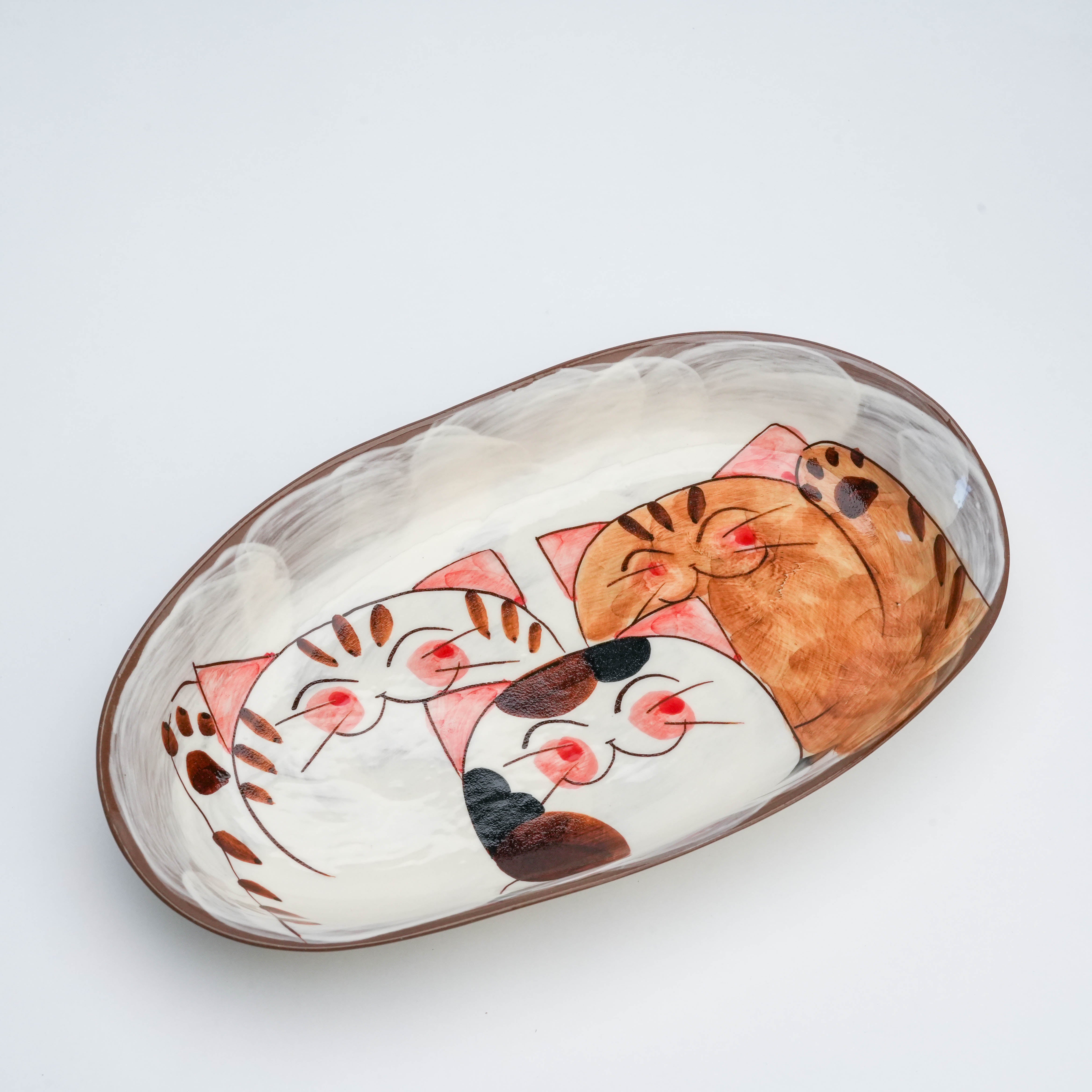 Hasami Ware Three Friendly Cats large Curry Plate