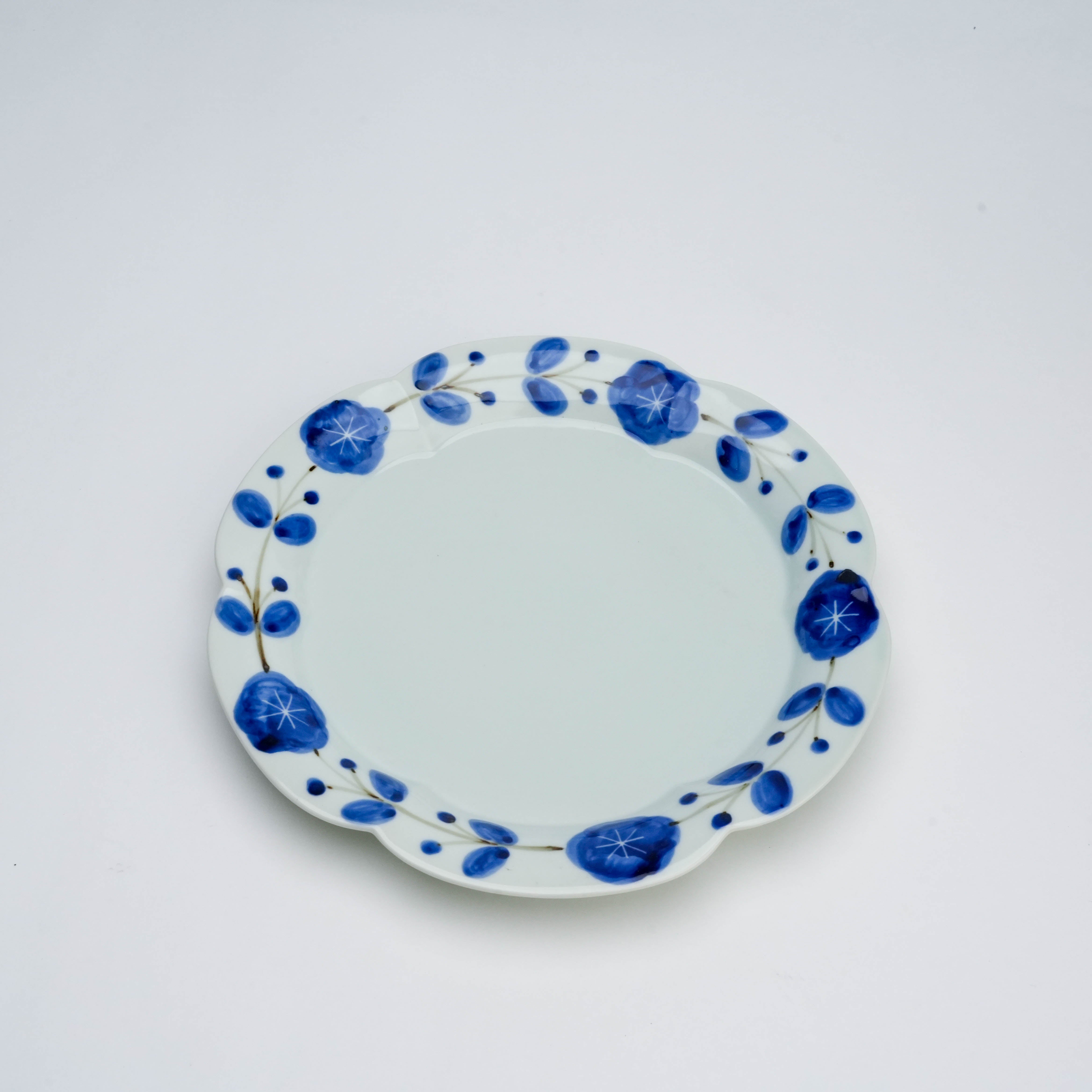 Arita Ware Rinka Morning Glory Garland Plate