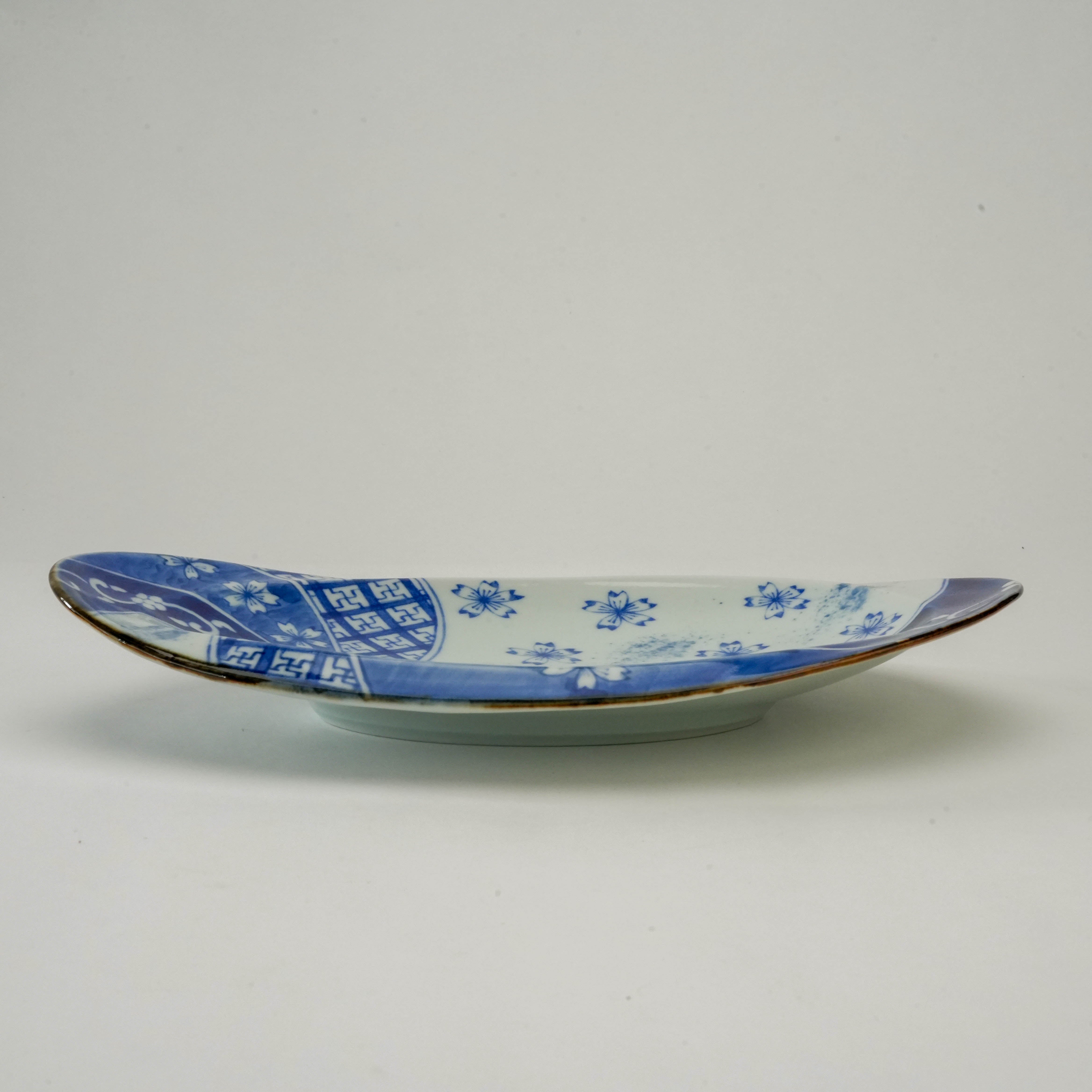 Arita Ware Auspicious Pattern Wave Plate - Kanemon Kiln