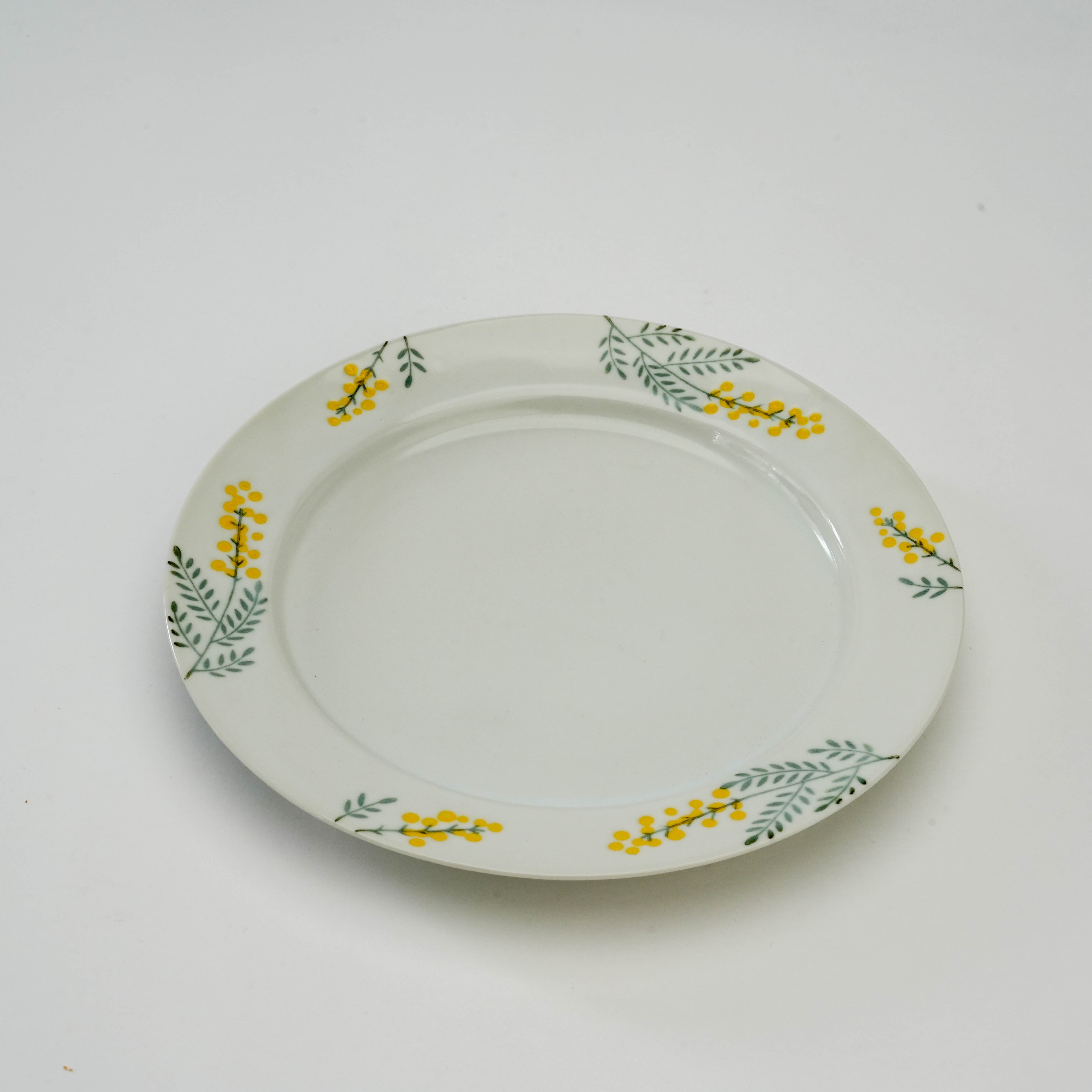 Hasami Ware Mimosa Flower Plate