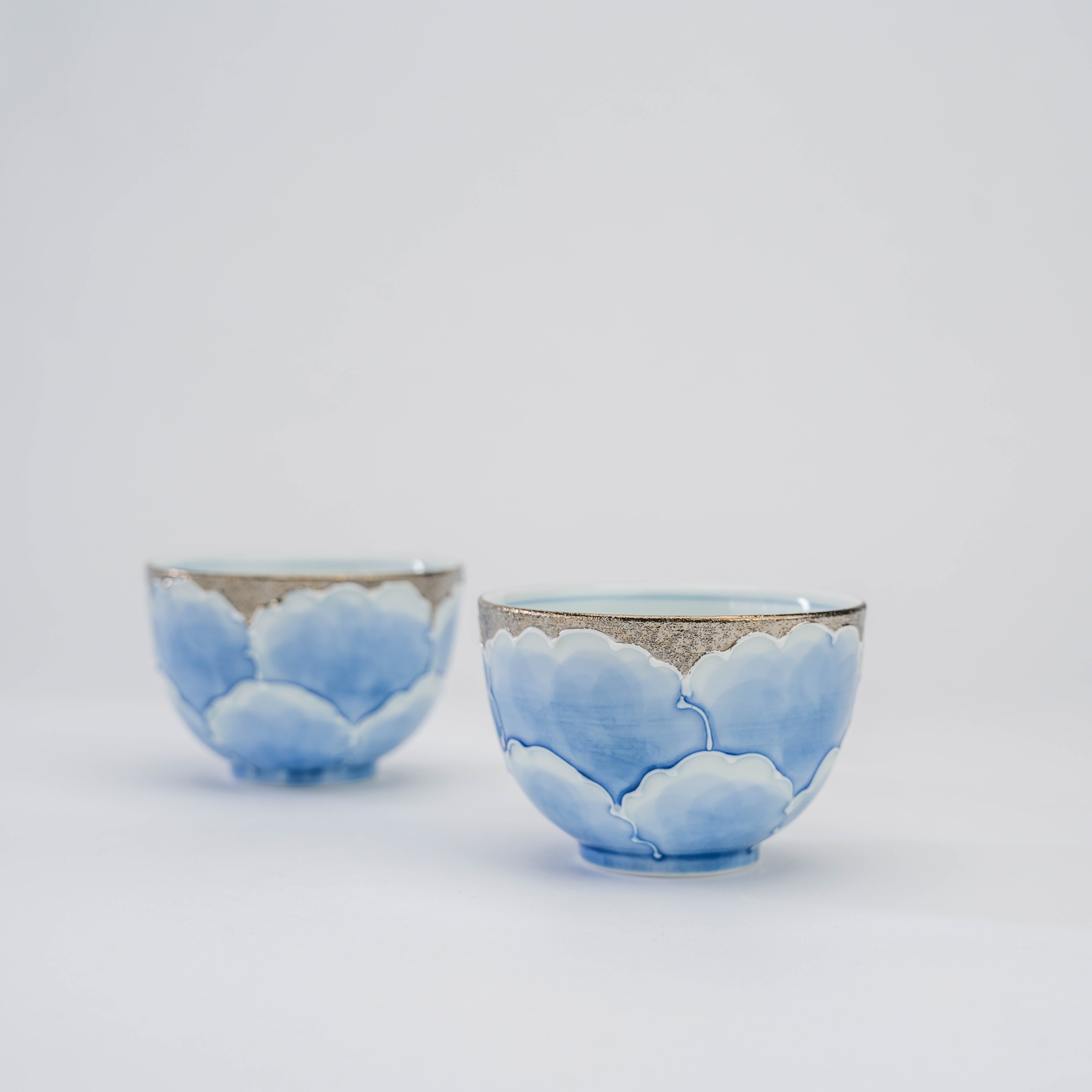 Arita Ware Bunzan Kiln Peony Tea Cup – Blue & Silver