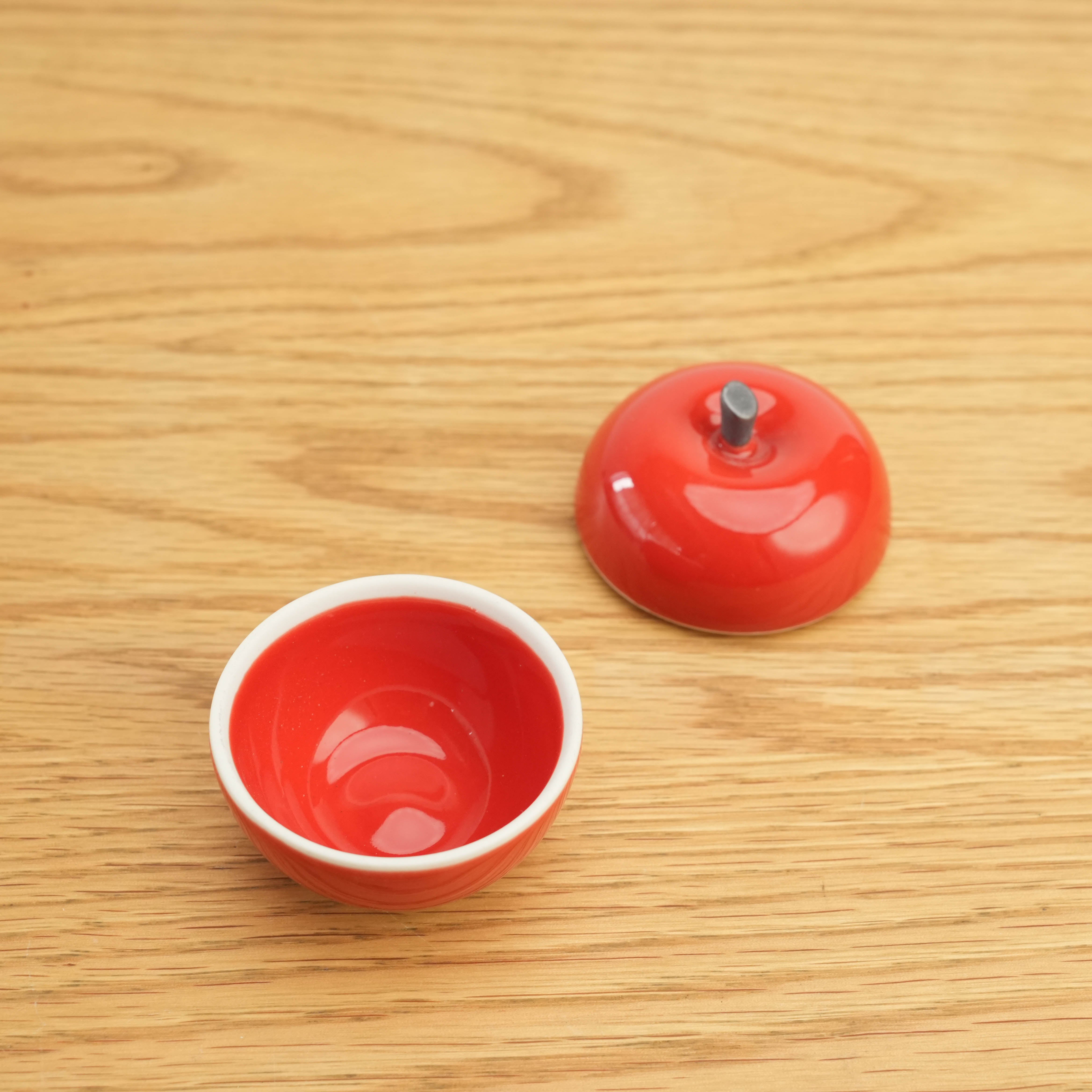 Hasami Ware Apple Container