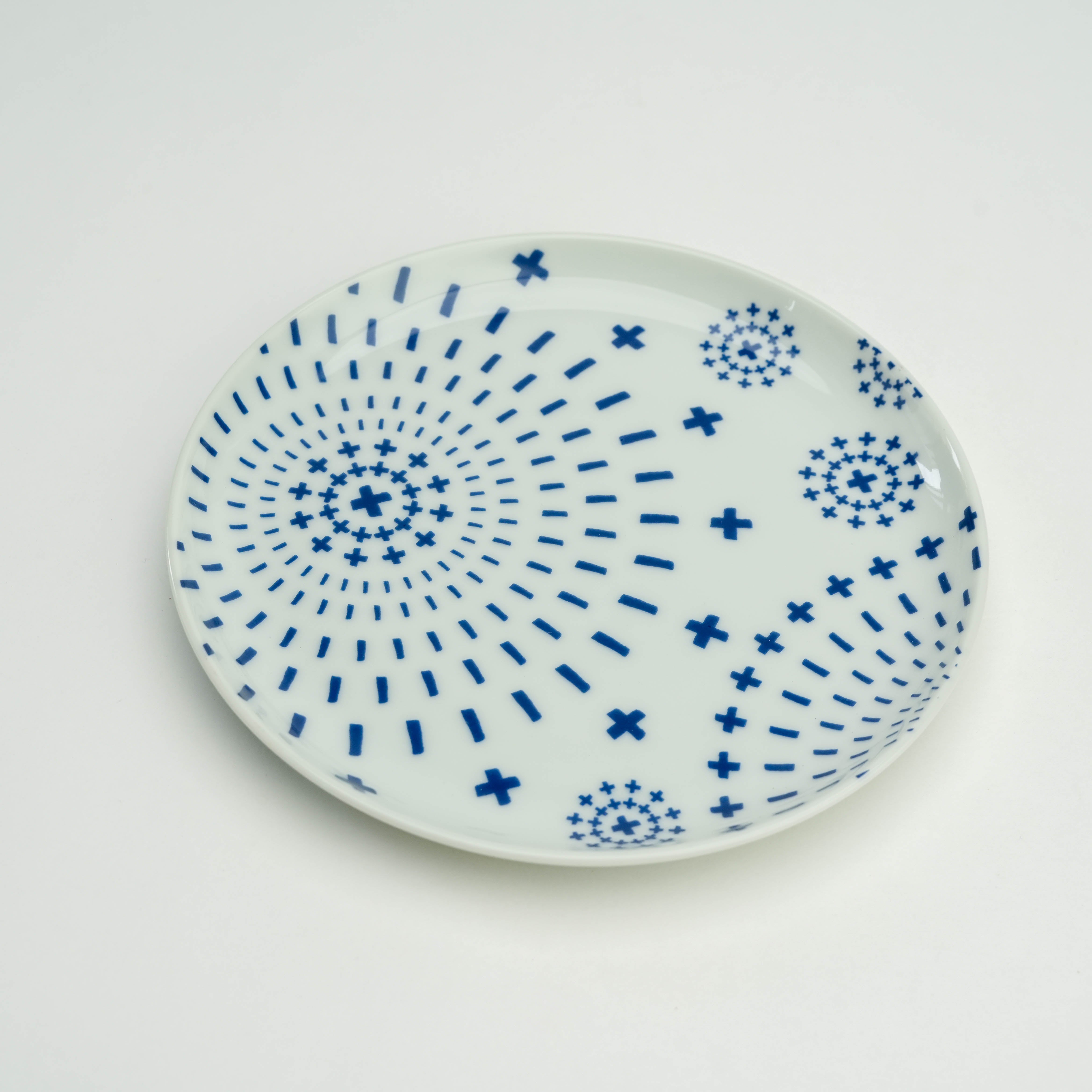 Hasami Ware Medium Plate Chouette Blue