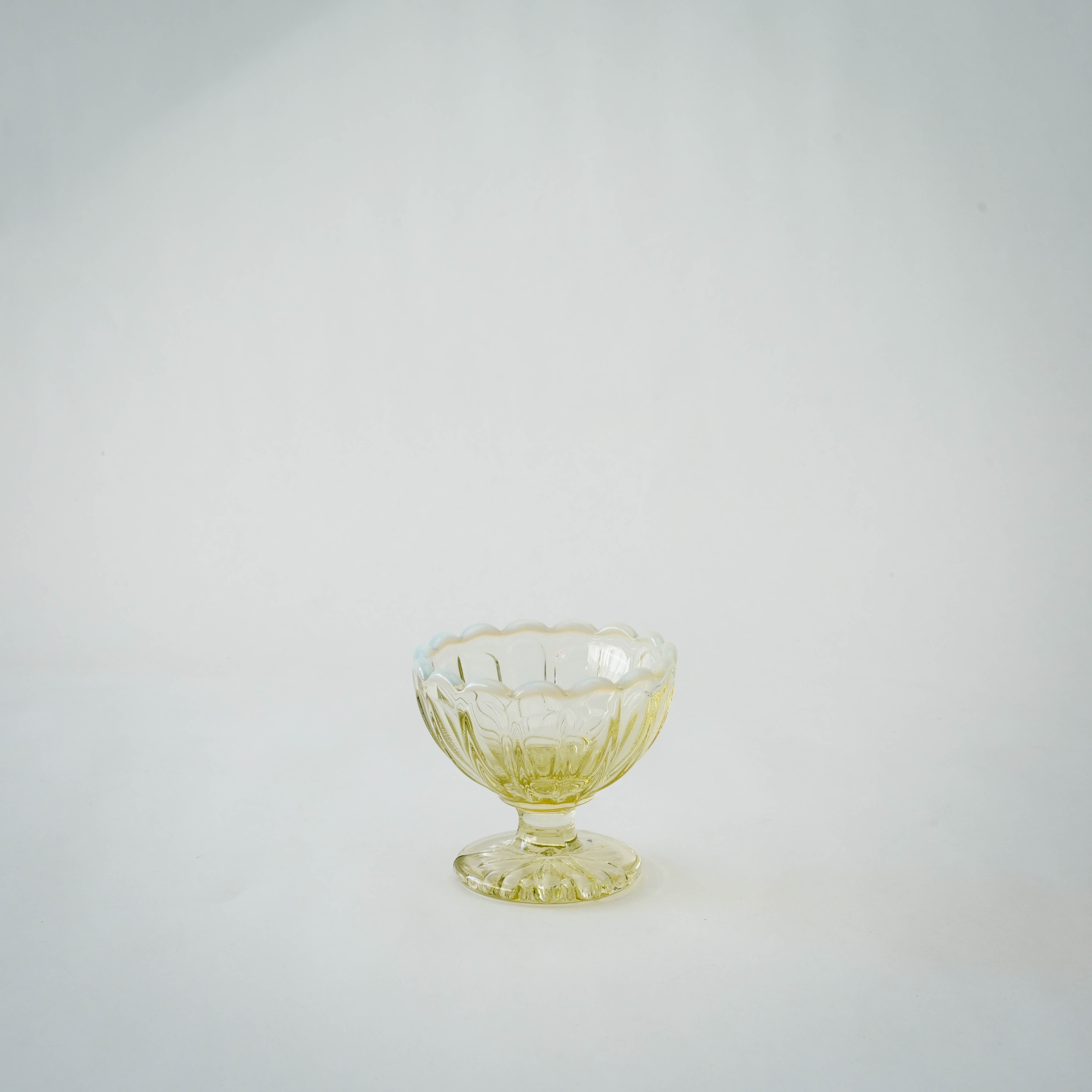 Hirota Glass Yukinohana Footed Ice Cream Bowl