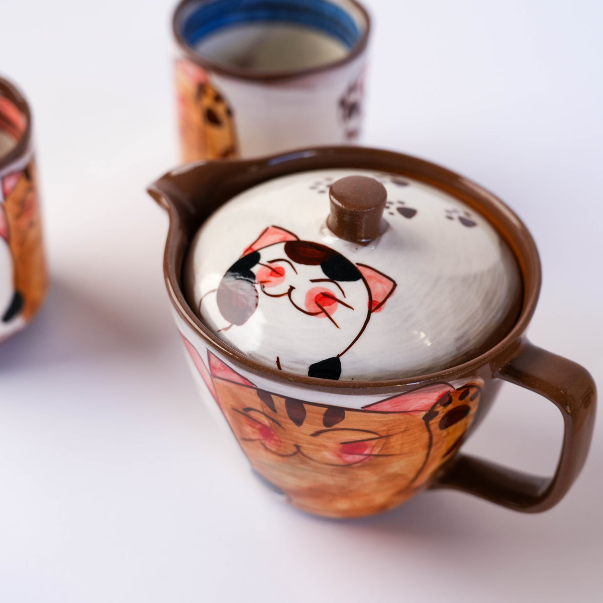 Hasami Ware Three Friendly Cats Tea Set