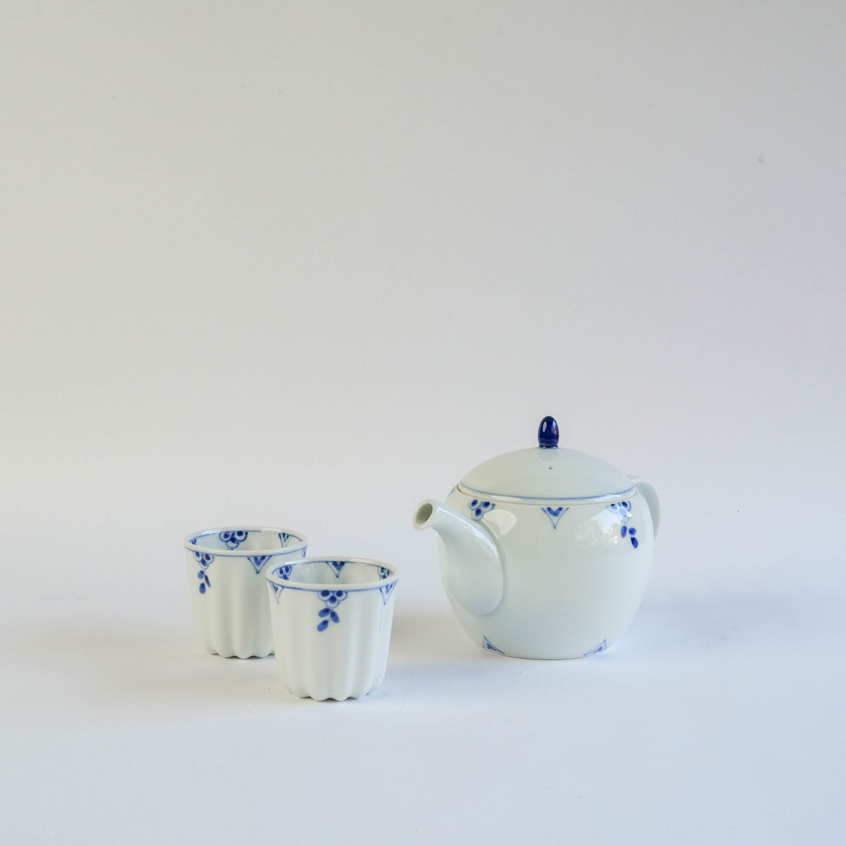 Arita Ware Blue Blossom Canelé Tea Set
