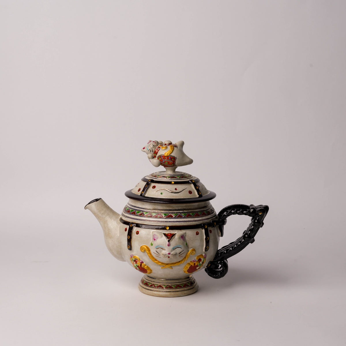 Koichi Yasunaga Cat Guardian Teapot