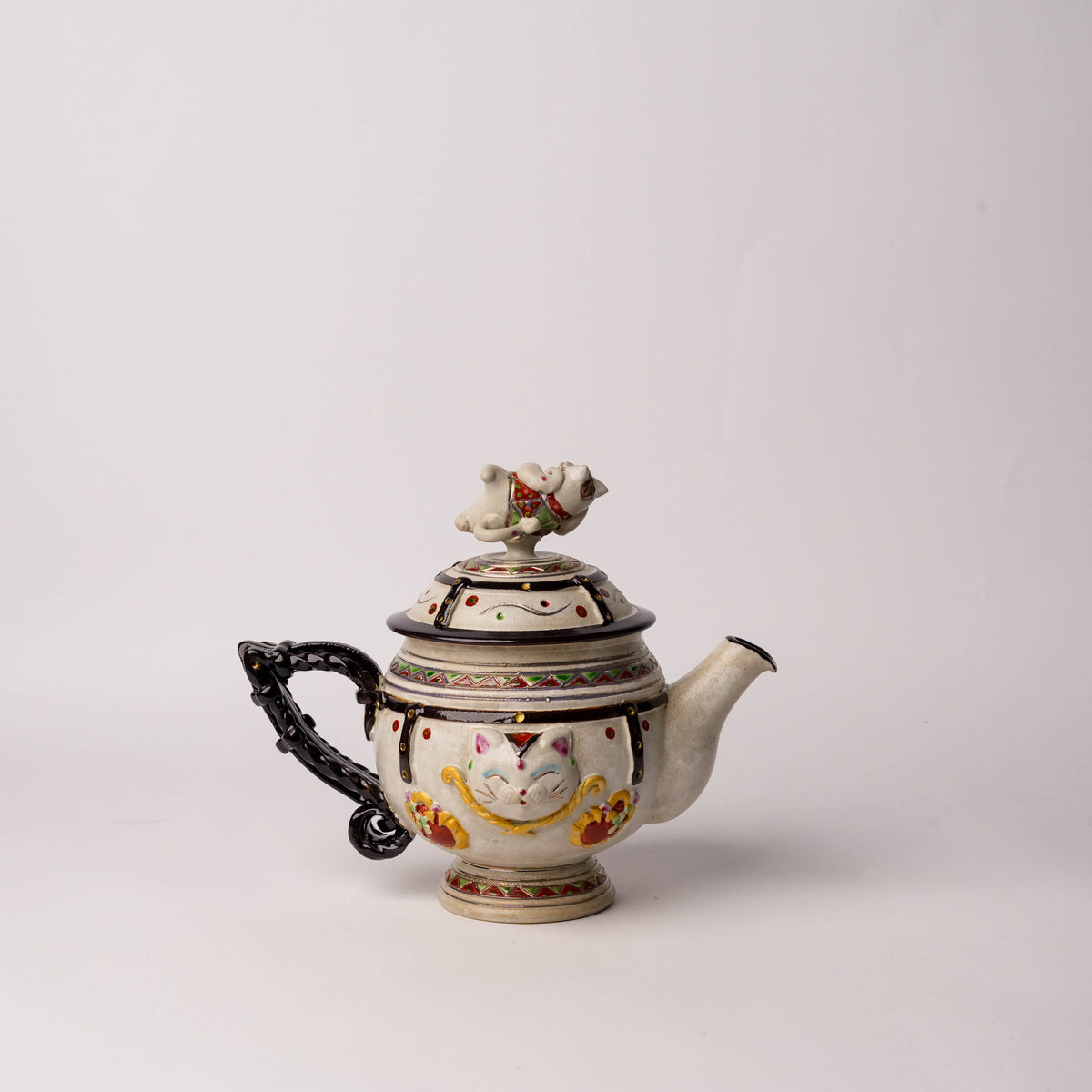 Koichi Yasunaga Cat Guardian Teapot