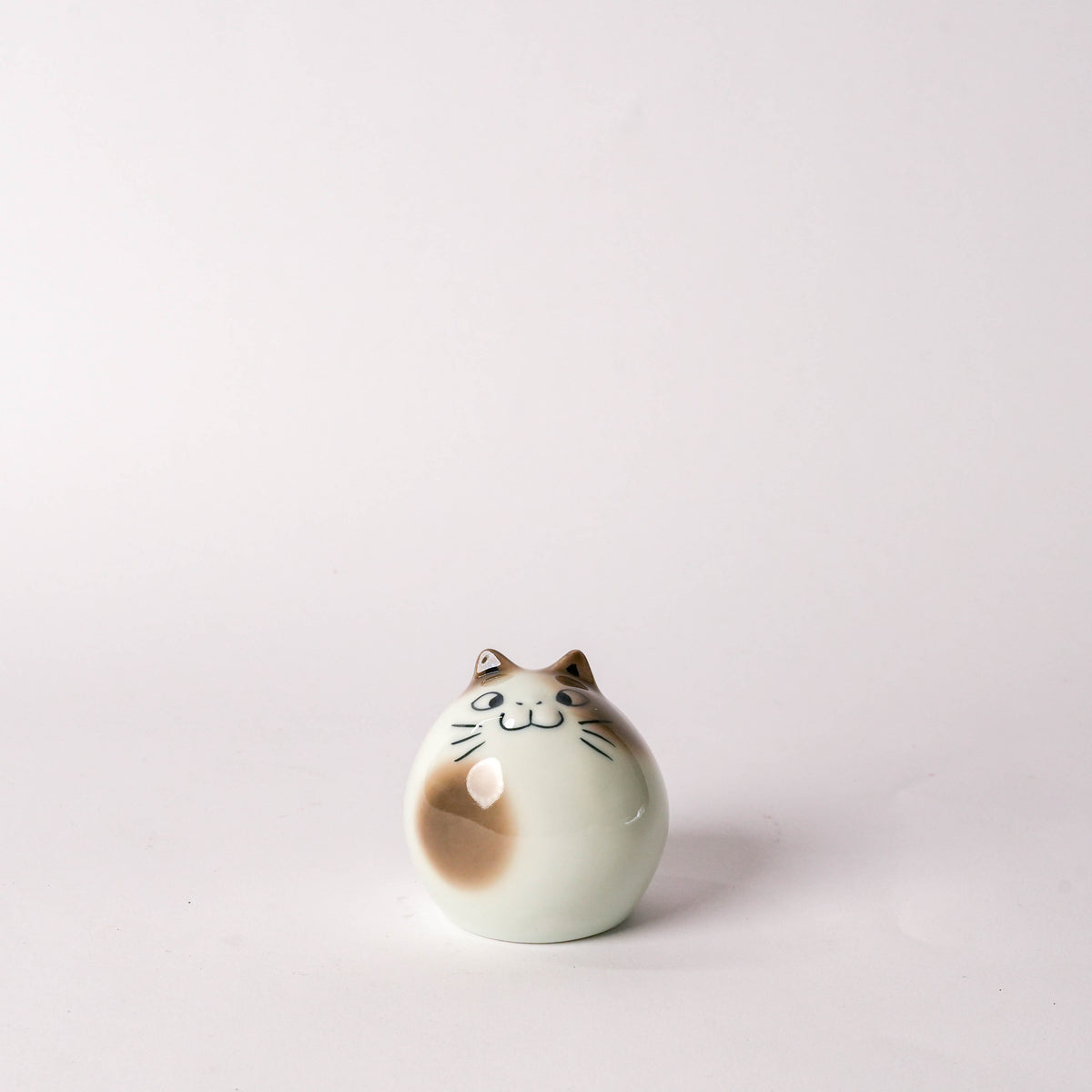 Arita Ware Round Laughing Cat Ornament