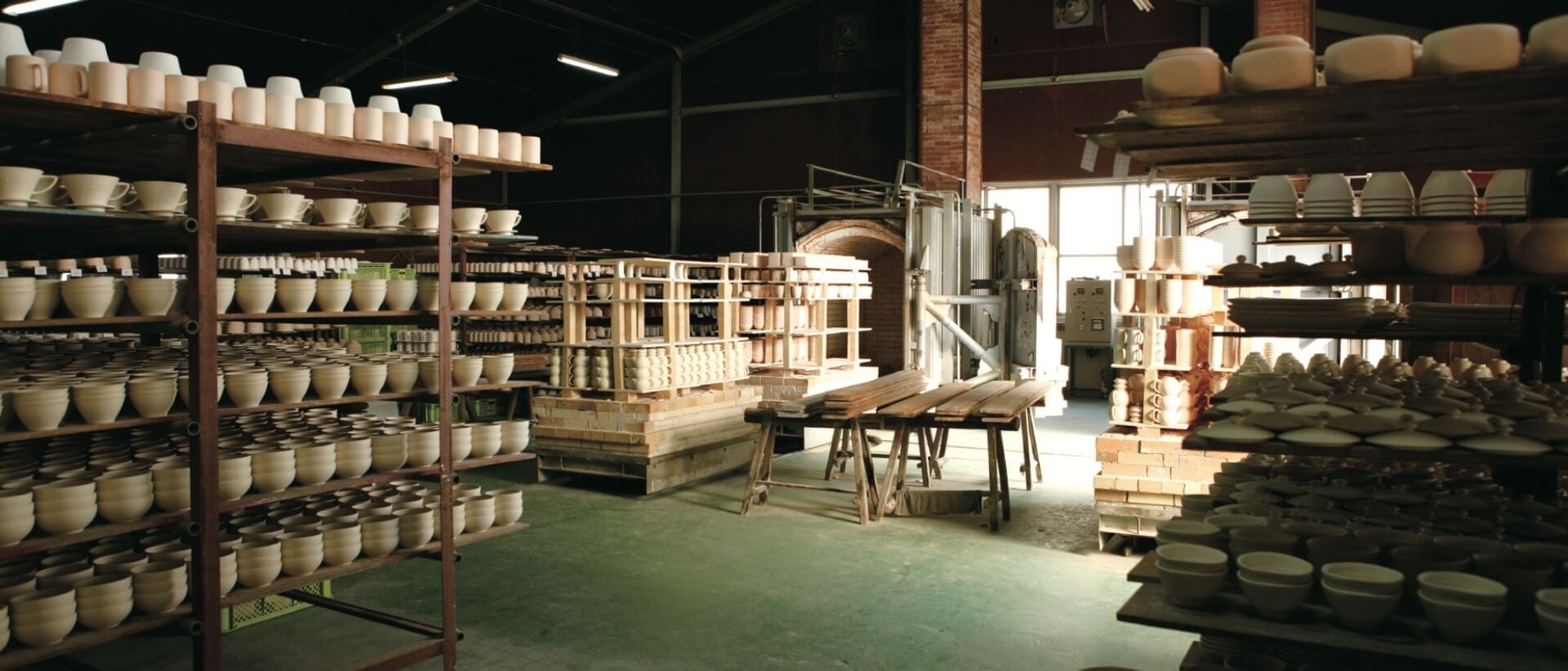 From Kurawanka to Contemporary: The Story of Hasami Ware