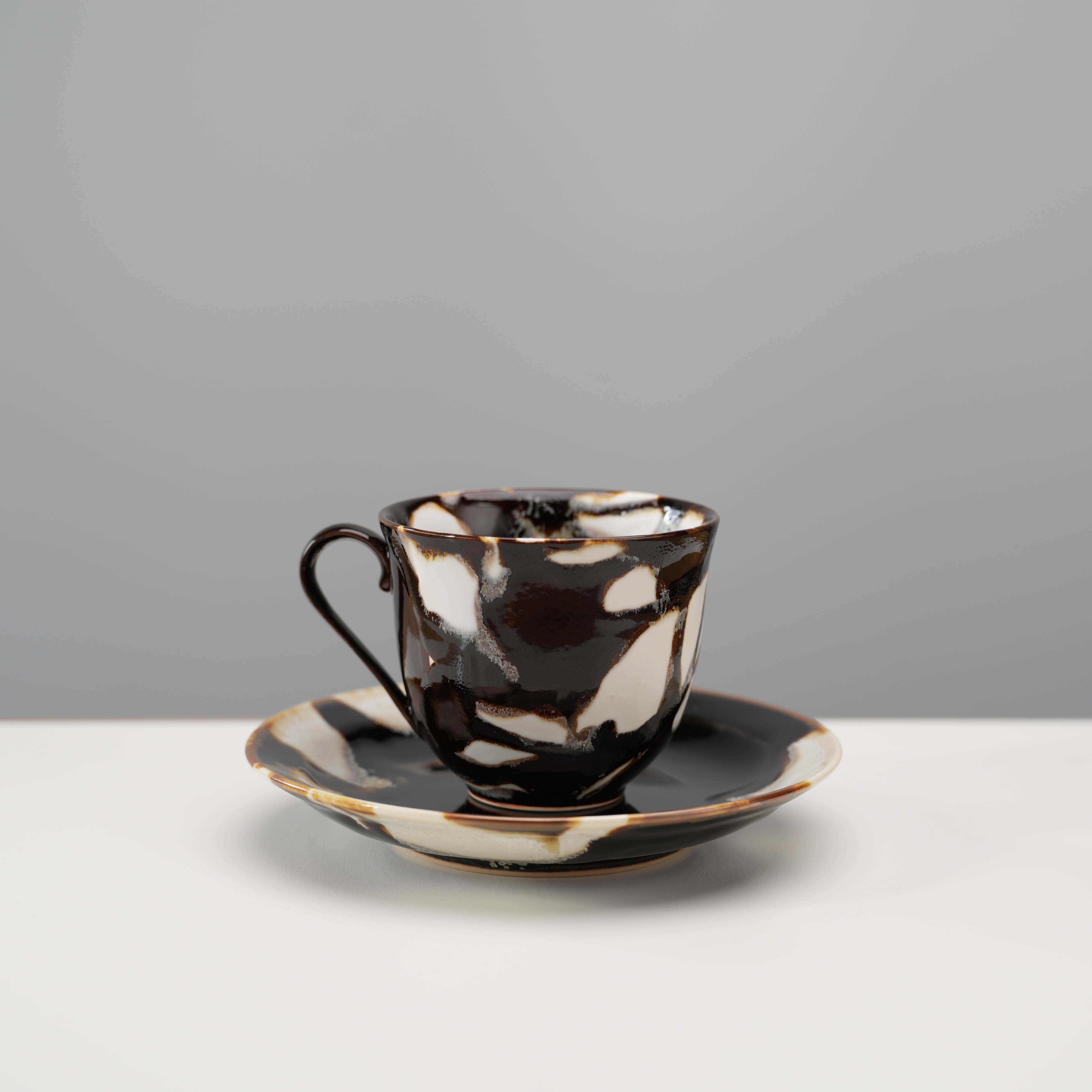 Arita ware Yuki Black And Cream Cup & Saucer Set