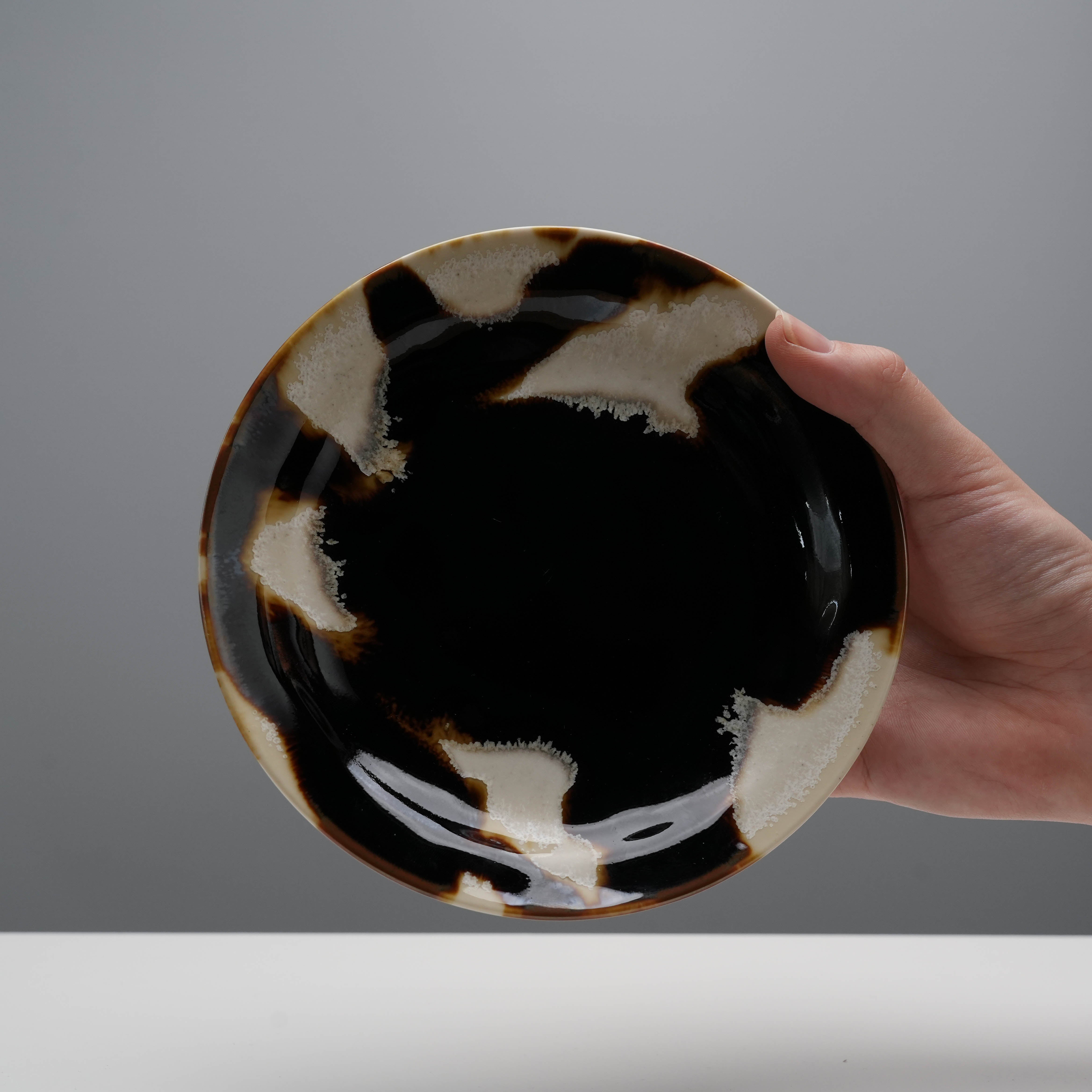 Arita ware Yuki Black And Cream Cup & Saucer Set