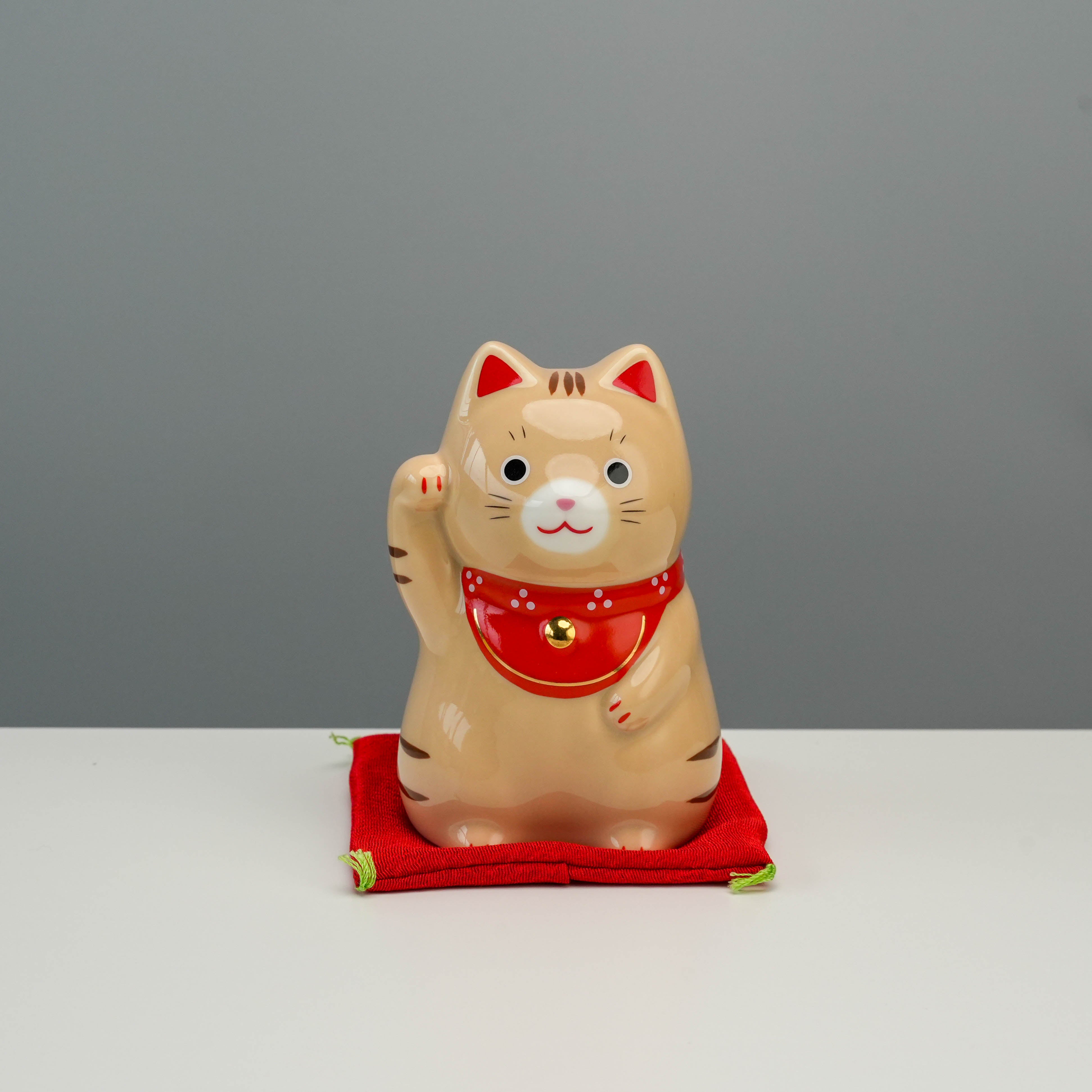 Yakushigama Bliss Beckoning Cat Orange