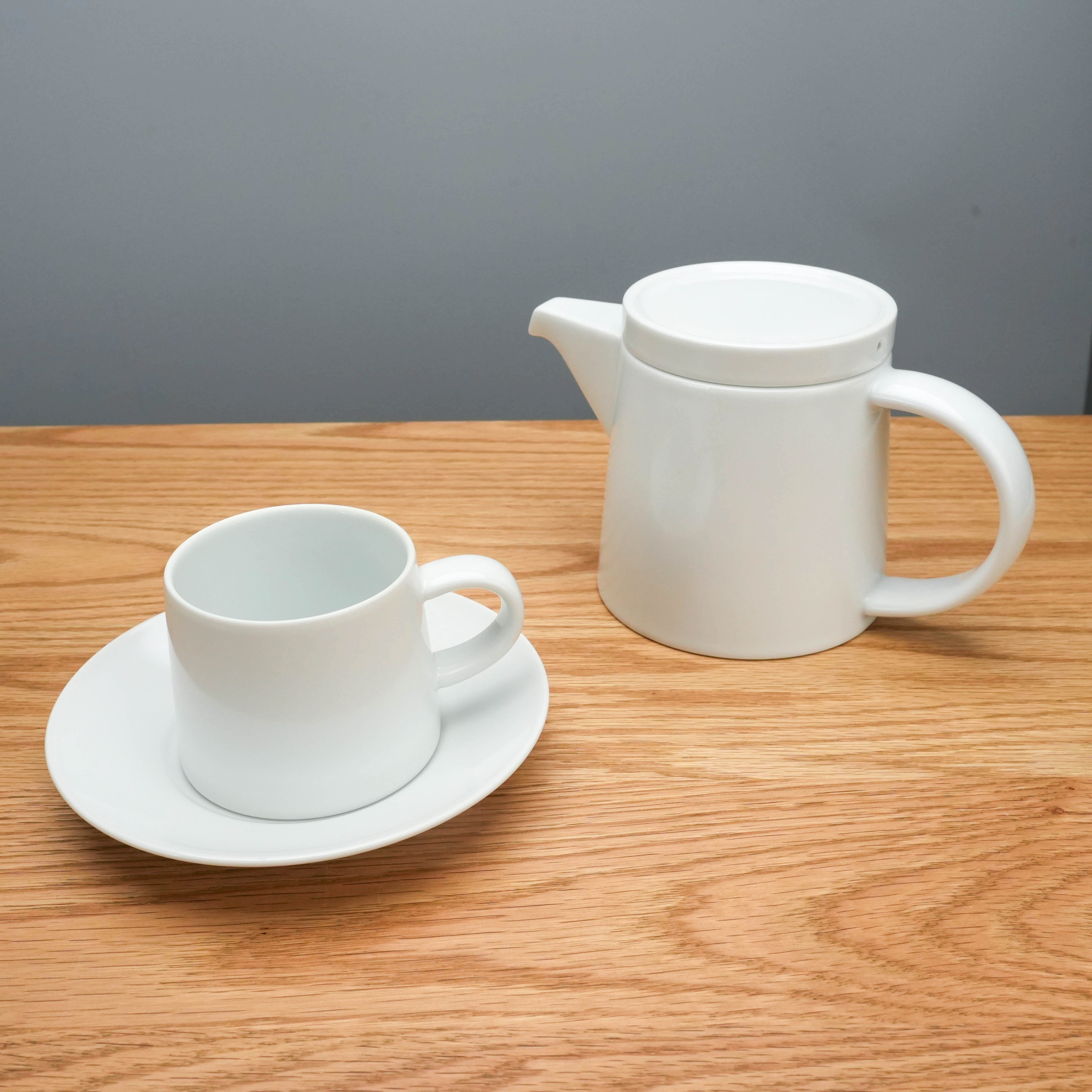 Hasami Ware Hakusan M Type Tea Pot