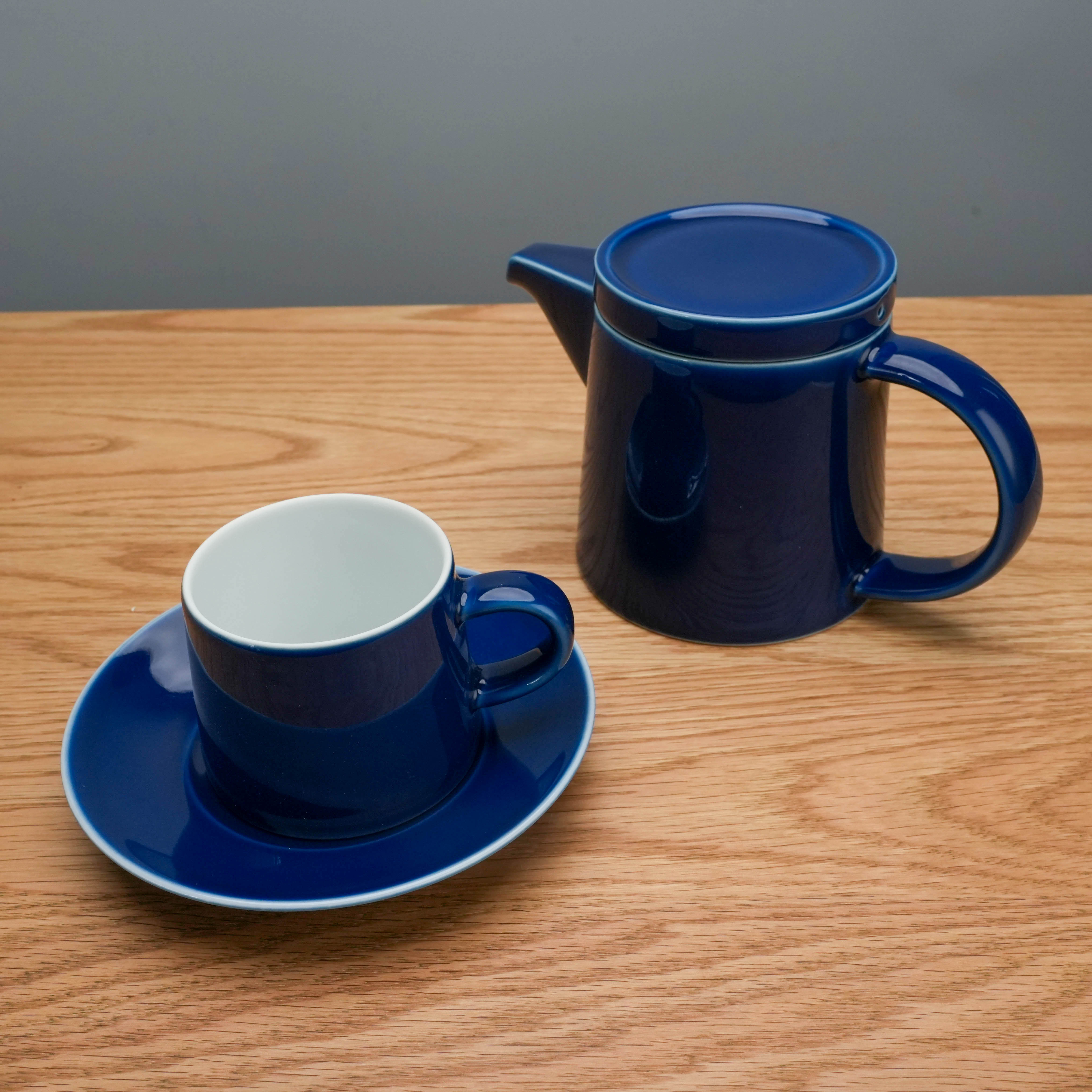 Hasami Ware Hakusan M Type Tea Pot