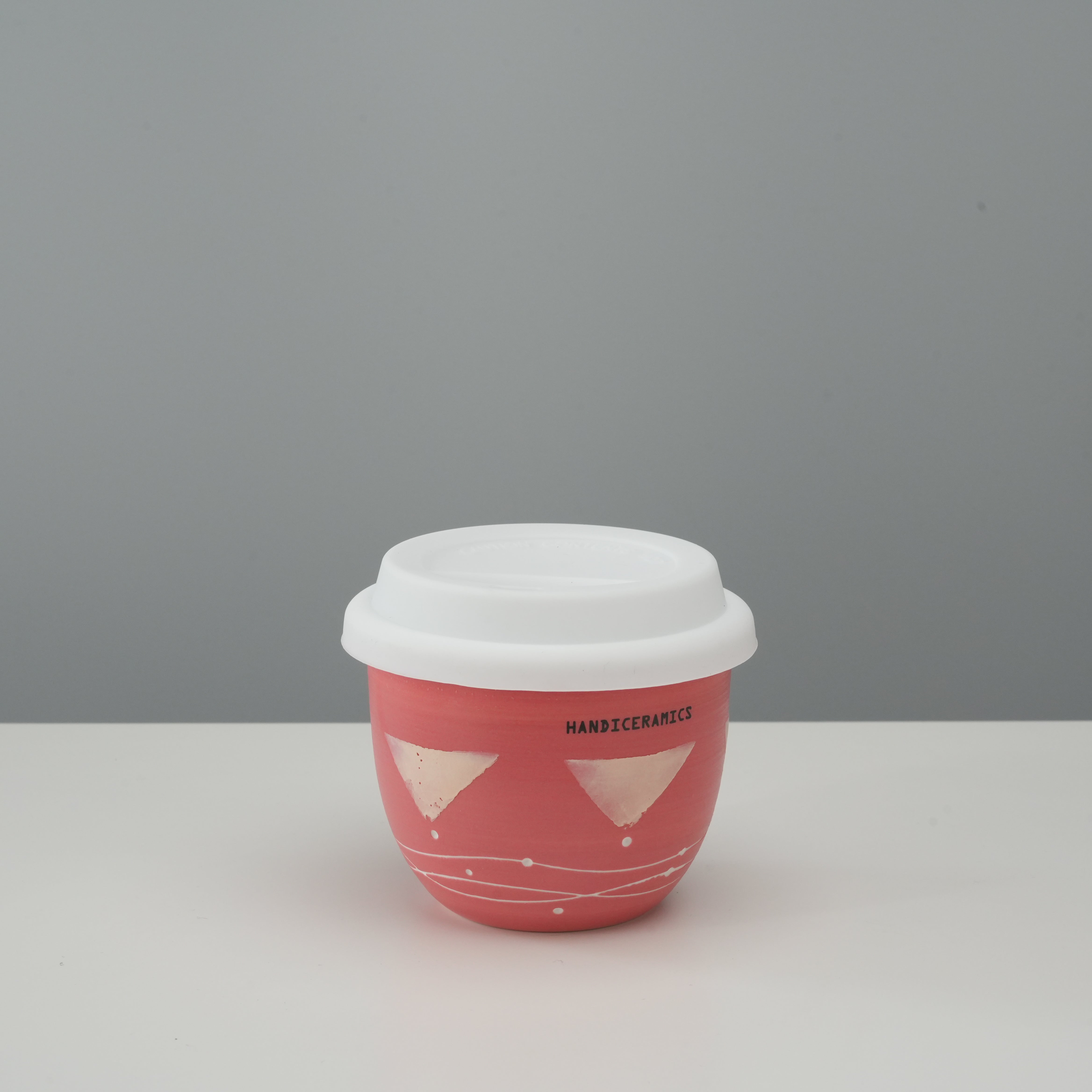Handiceramics  Macarons Travel Cup - Strawberry