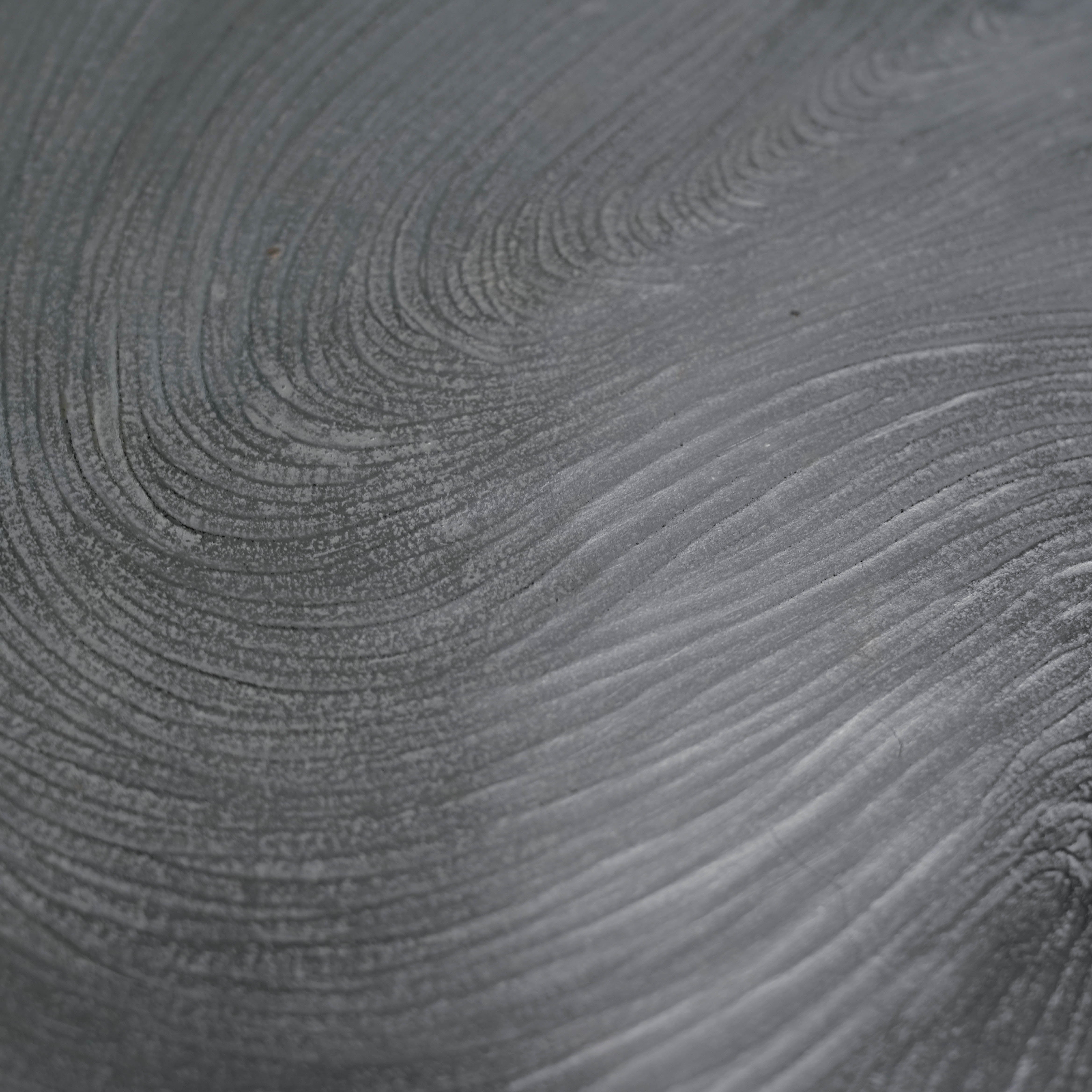 Detailed texture of silver-glazed tray from Lonesome Studio Qushui Tea Set, designed for elegant Gongfu Cha tea presentation.