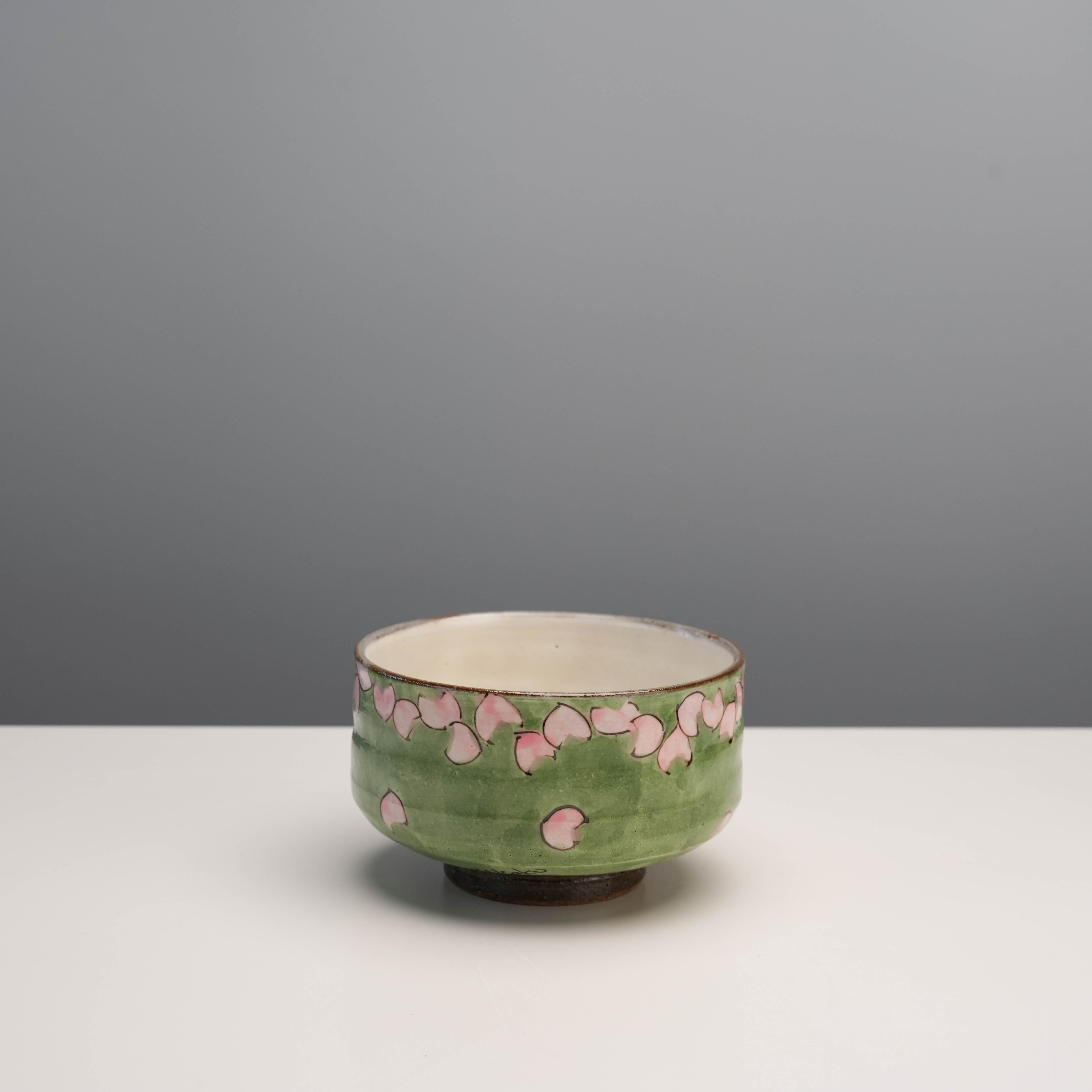 Kutani Ware Cherry Blossom Petal Matcha Bowl