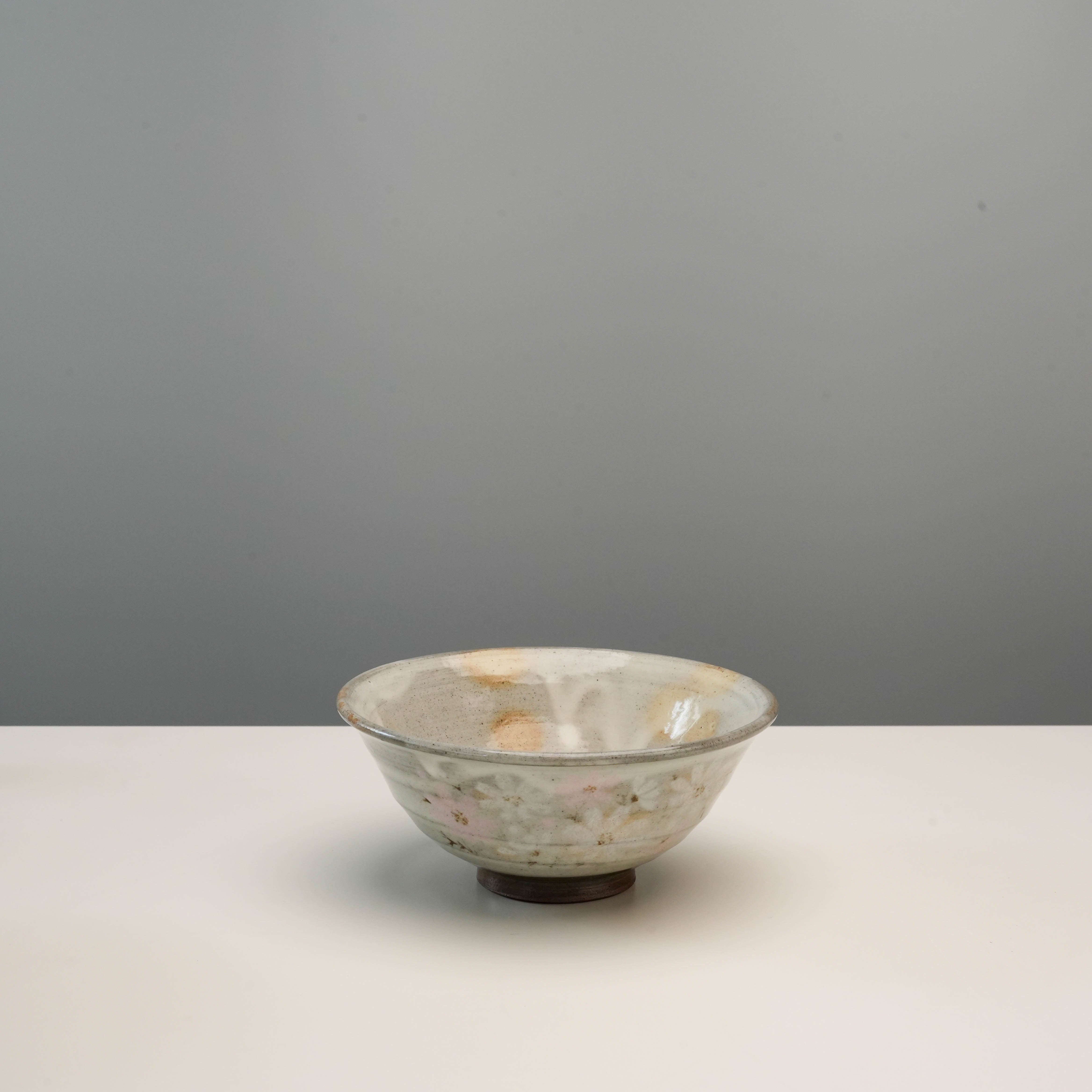 Mino Ware Cosmos Flower Matcha Bowl – Crafted by Kikuto