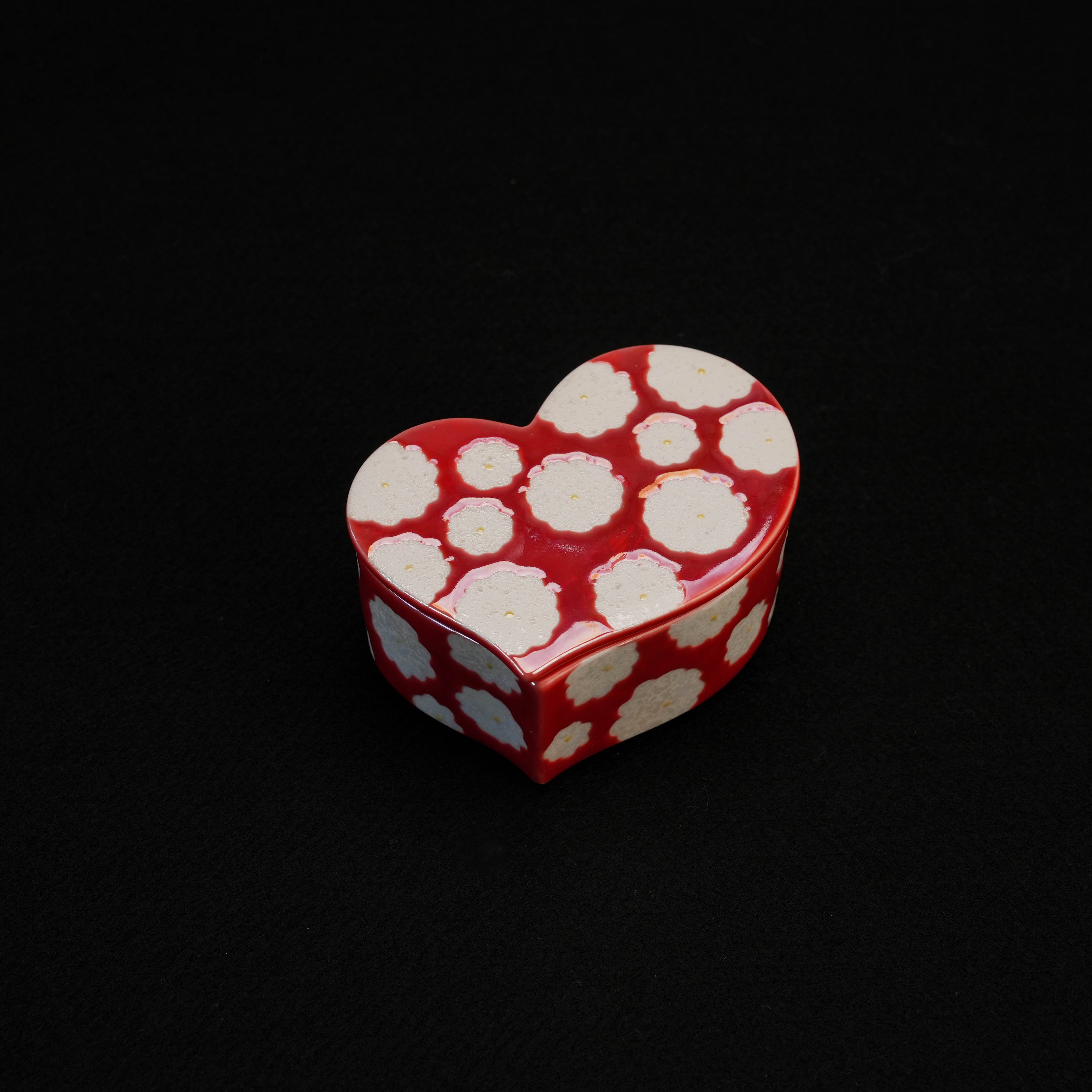 Arita Ware Nishiki Red Flower Pearl Glaze Trinket Box