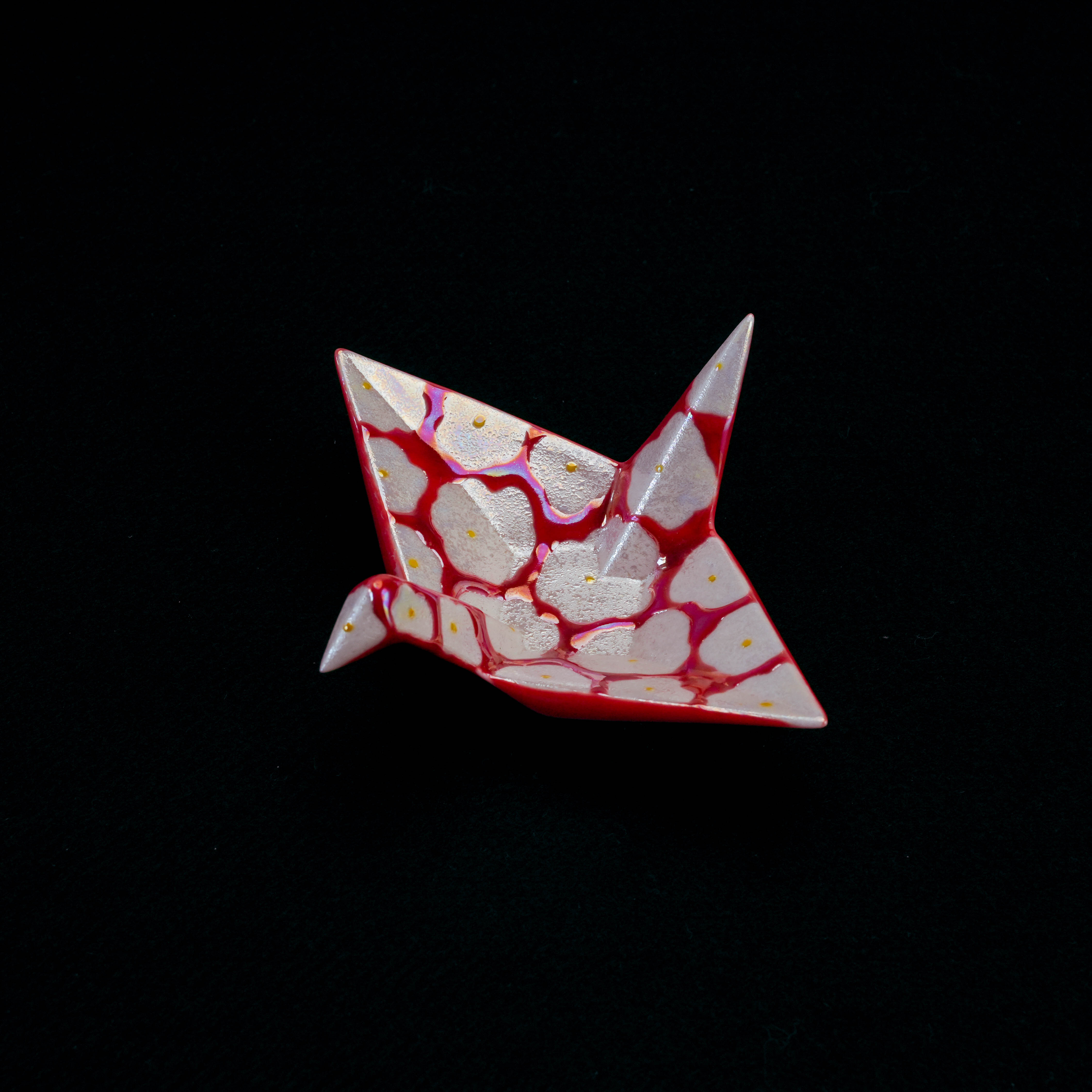Arita Ware Nishiki Red Flower Pearl Glaze Origami Crane Delicacy Dish