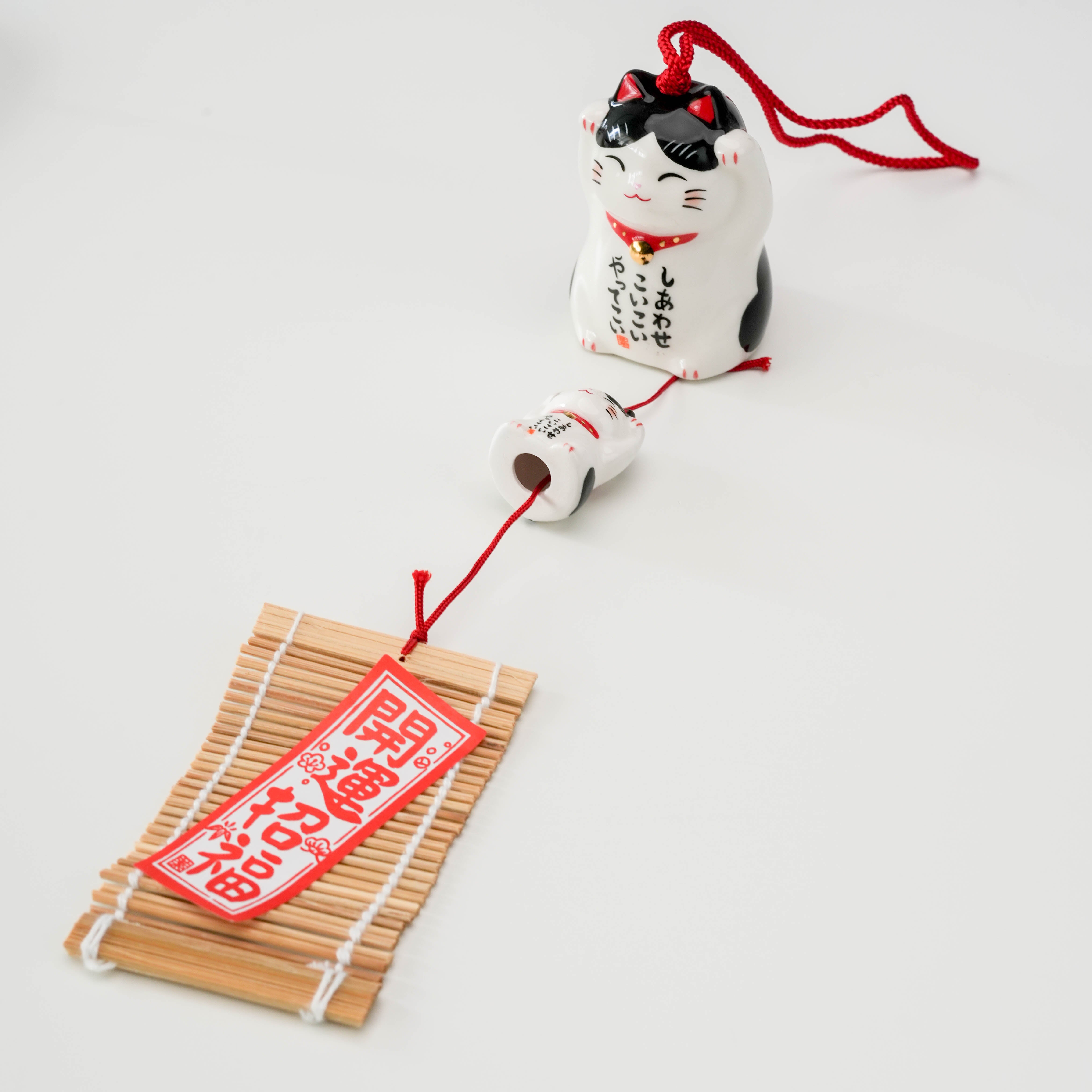 Yakushigama Happy Cat Wind Chime - Buchi