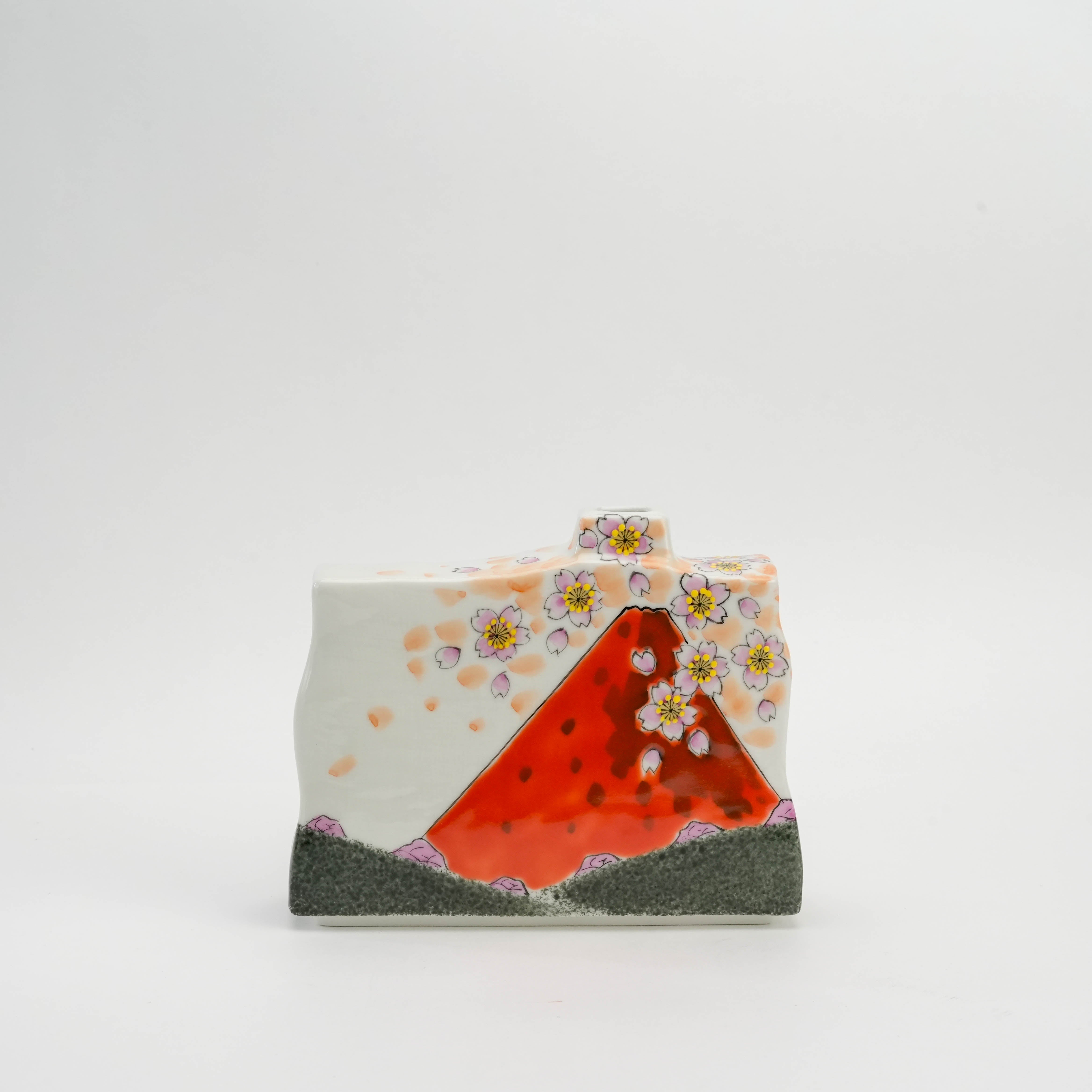 Kutani Ware Vase - Red Fuji Japanese Porcelain with Sakura design, ideal for Ikebana floral arrangements in home decor settings.