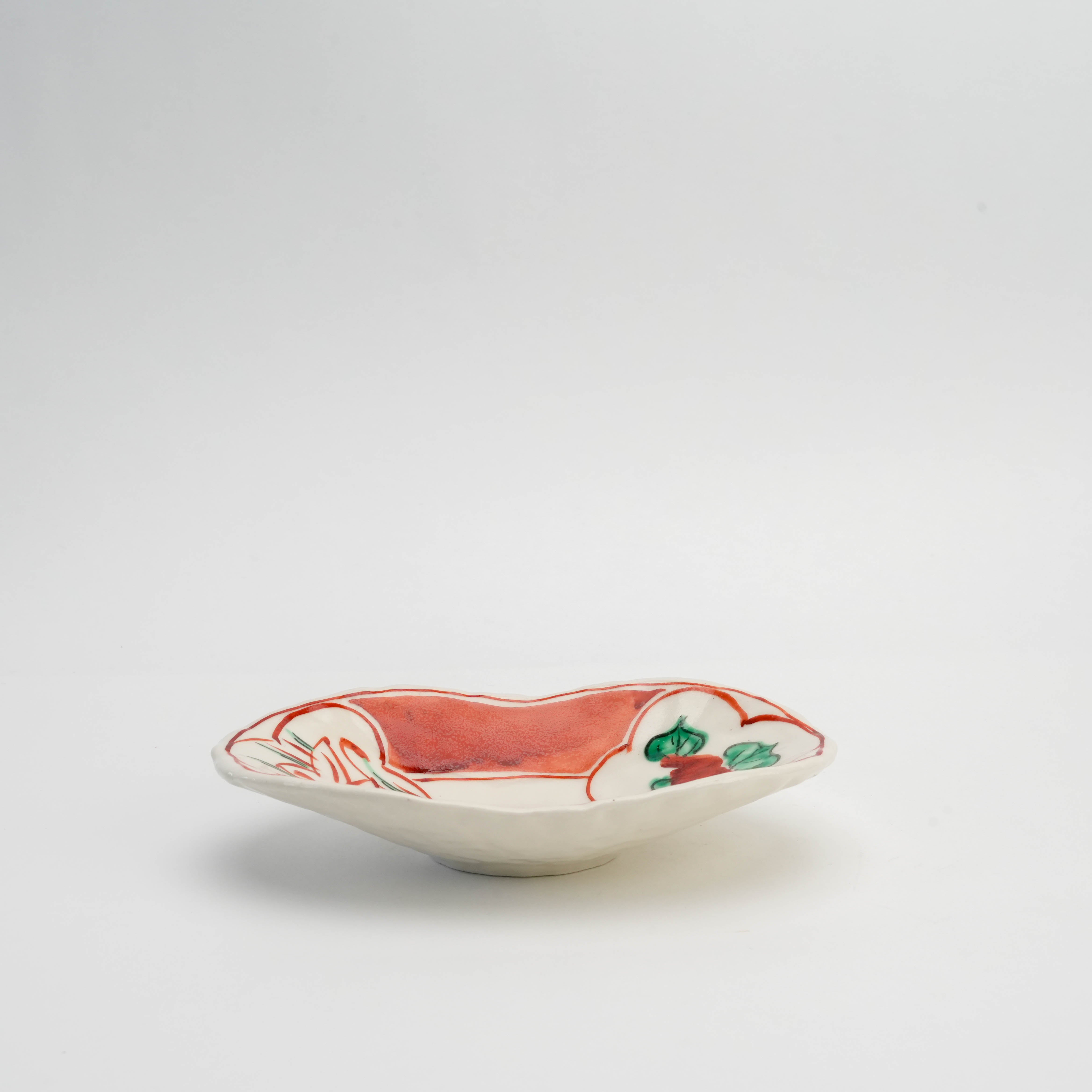 Mino Ware Oval Dish - Japanese Plate with hand-painted red and green floral motifs, ideal for serving appetizers or desserts.