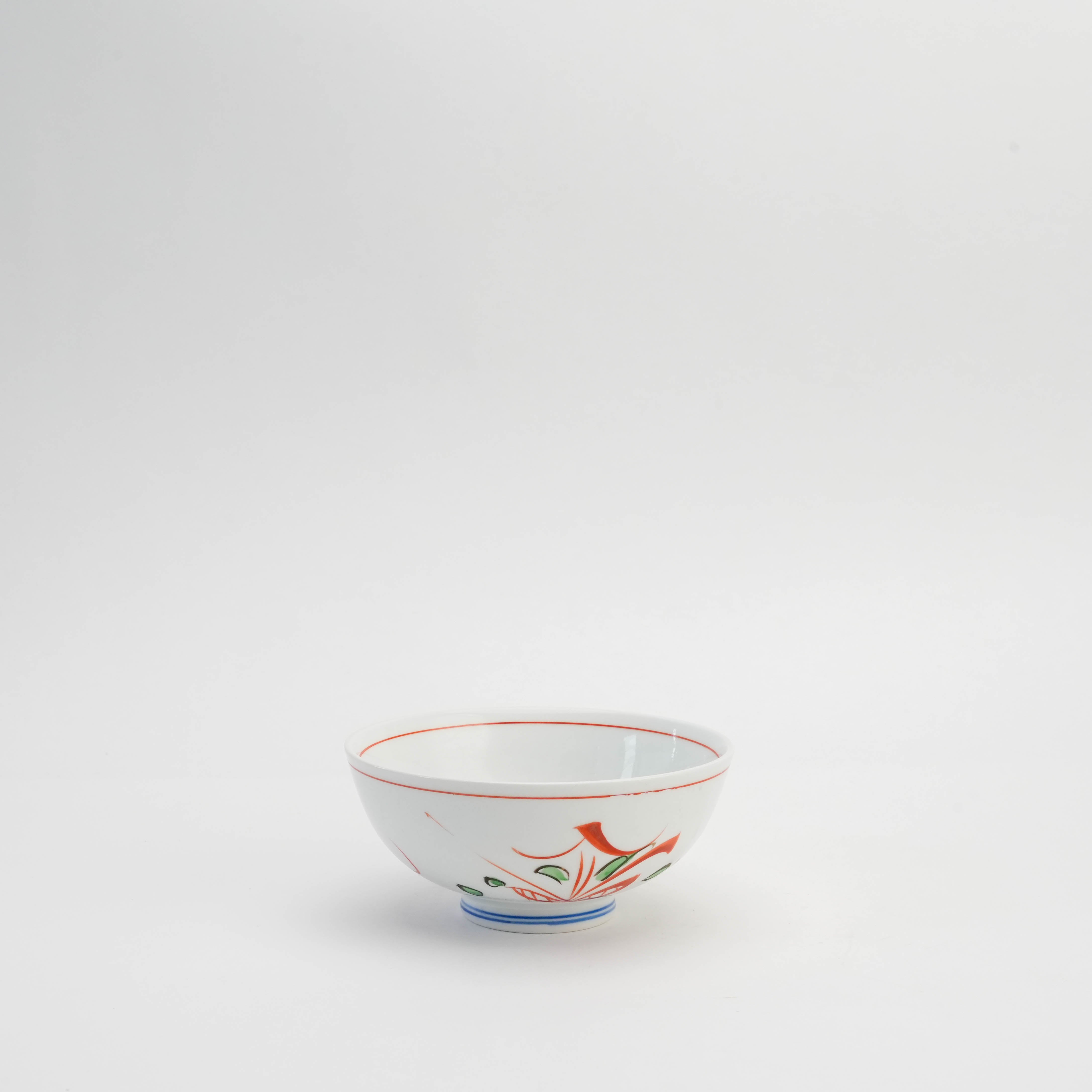 Mino Ware Kyo-Kohana Bowl with Kyoto design, showcasing traditional Japanese floral motifs in red and green on white porcelain.
