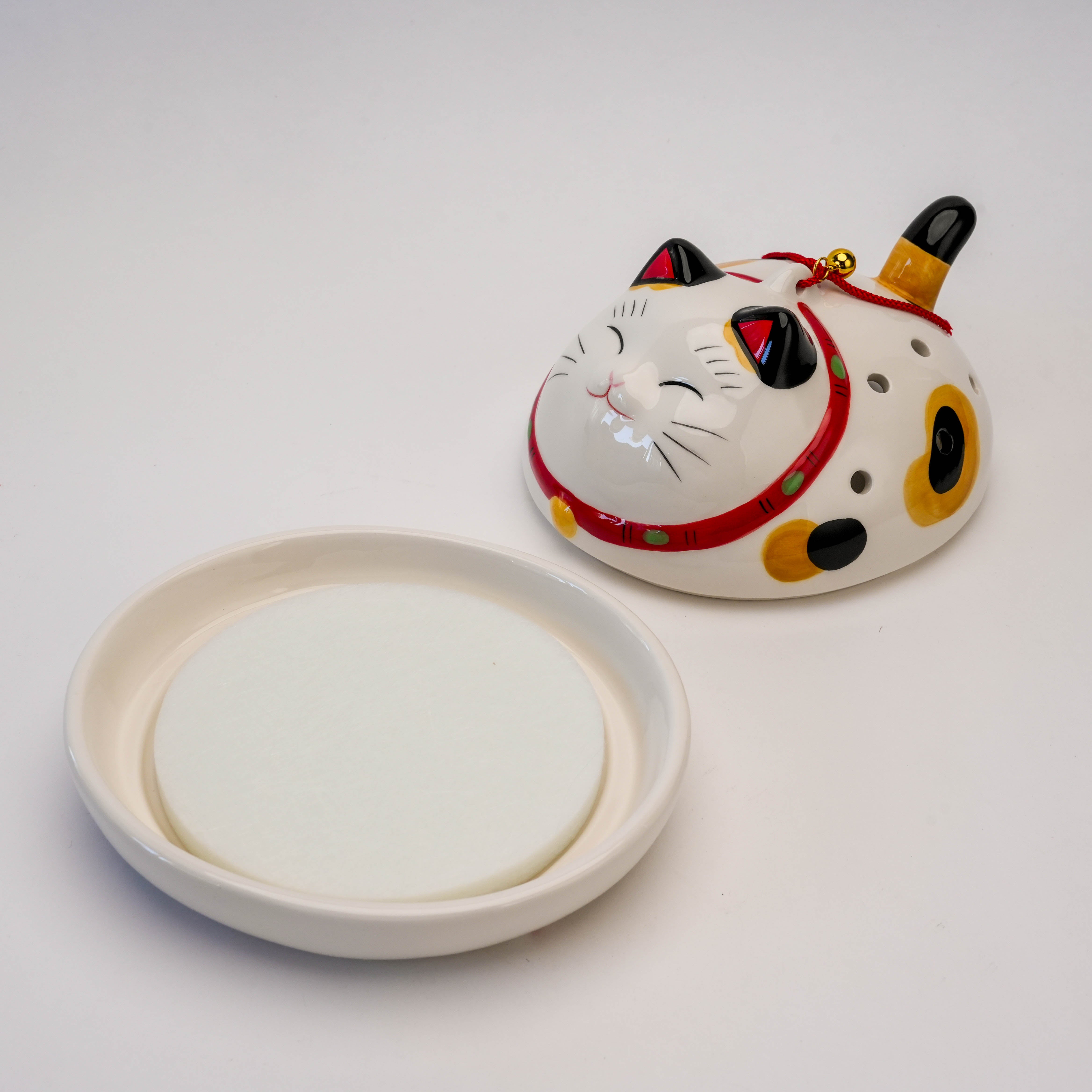 Yakushigama Happy Koi Koi Cat Mosquito Coil Holder